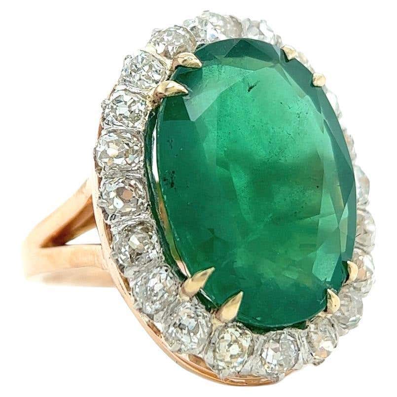 Antique Emerald Diamond 18 Karat Gold Ring For Sale at 1stDibs