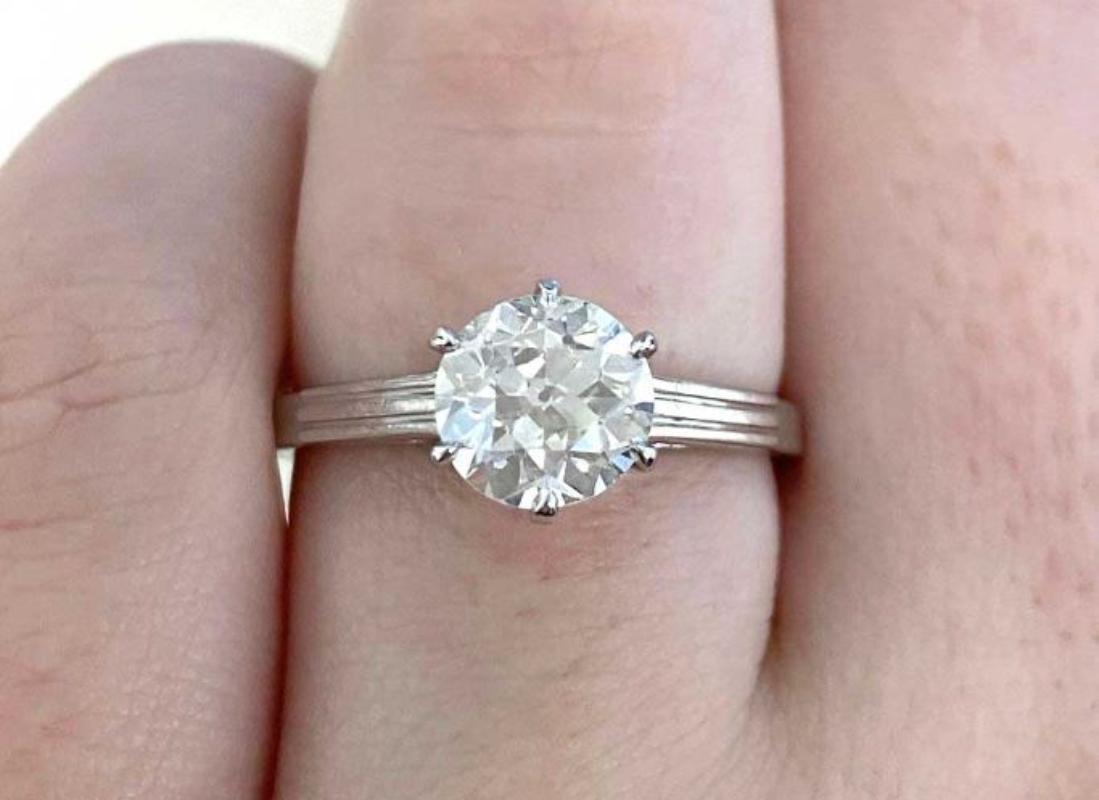 Vintage GIA 1.45ct Old European Cut Diamond Engagement Ring, 18k White Gold In Excellent Condition For Sale In New York, NY