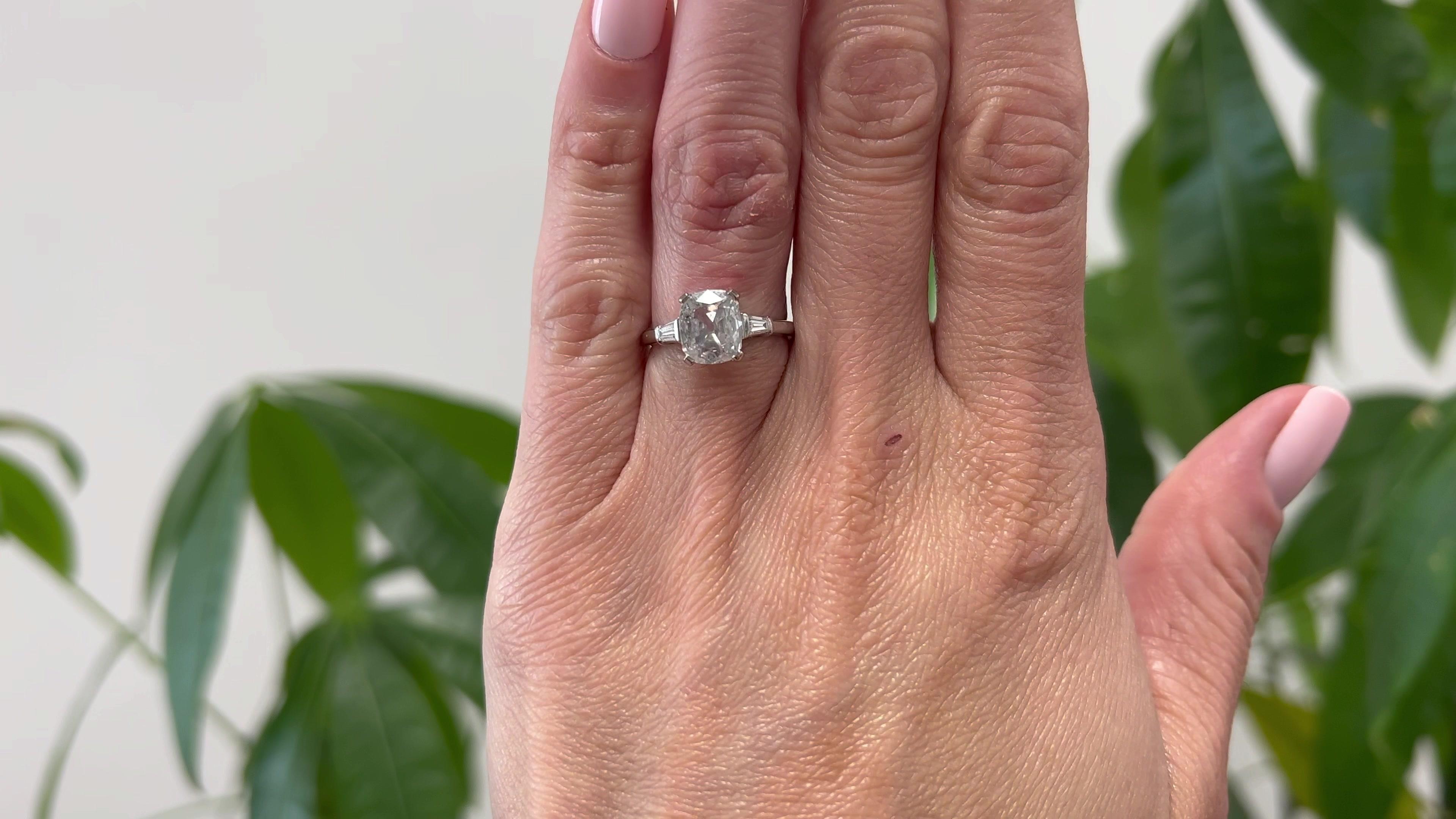 Vintage GIA 1.47 Carat Old Mine Cut Diamond Platinum Ring In Excellent Condition For Sale In Beverly Hills, CA