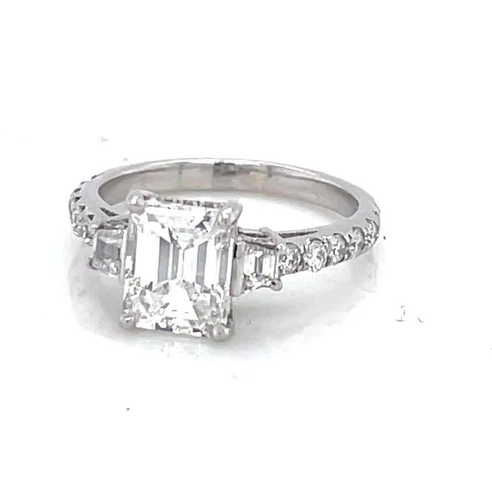 Women's or Men's Vintage GIA 1.51 Carat Emerald Cut Diamond Platinum Three Stone Engagement Ring