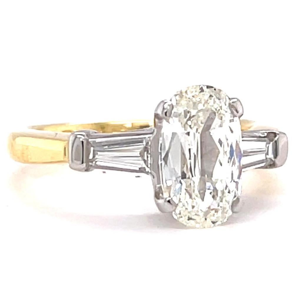 Women's or Men's Vintage GIA 1.67 Carat Cushion Cut Diamond Engagement Ring