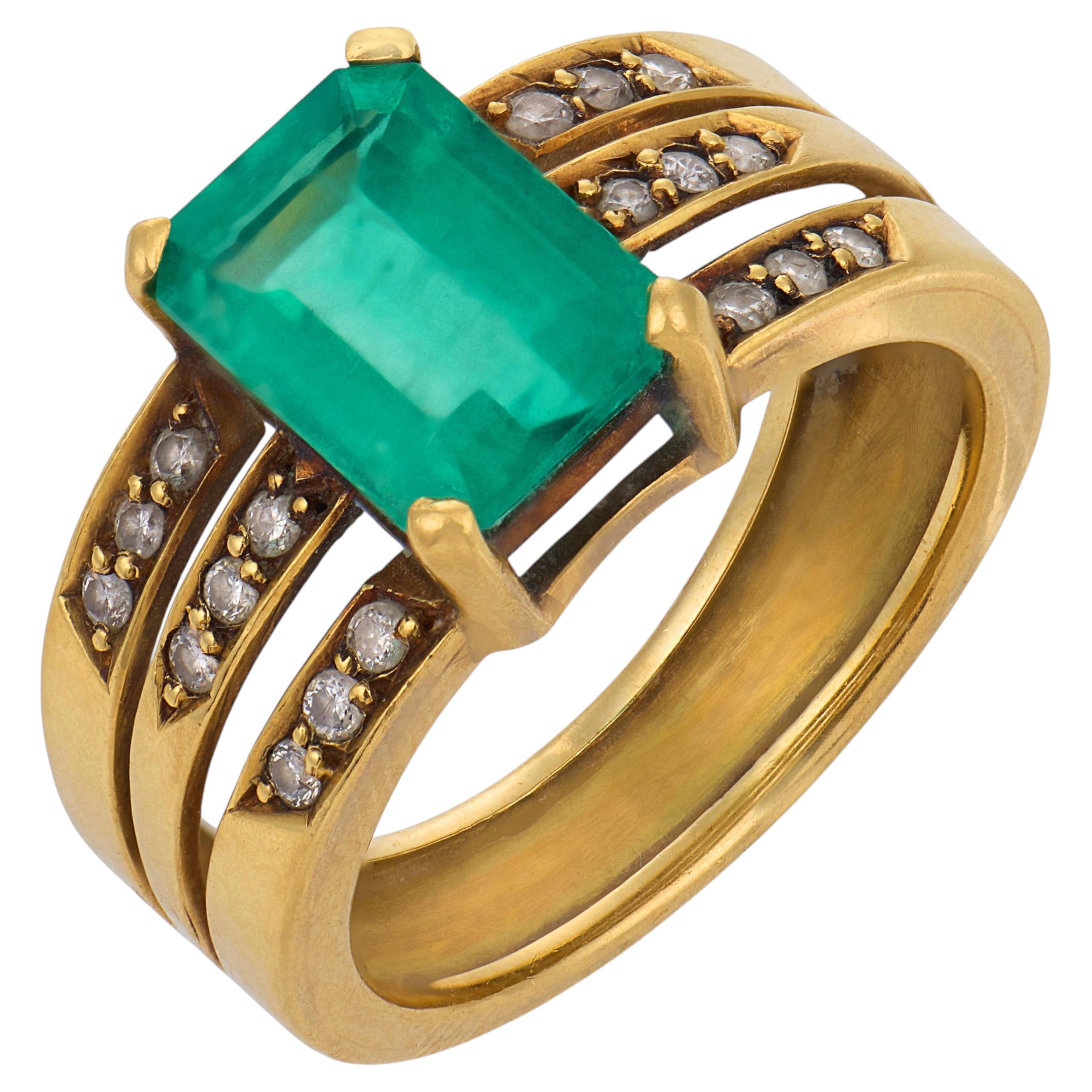 Vintage GIA 2.15 carat Colombian emerald diamond 18k yellow gold ring
