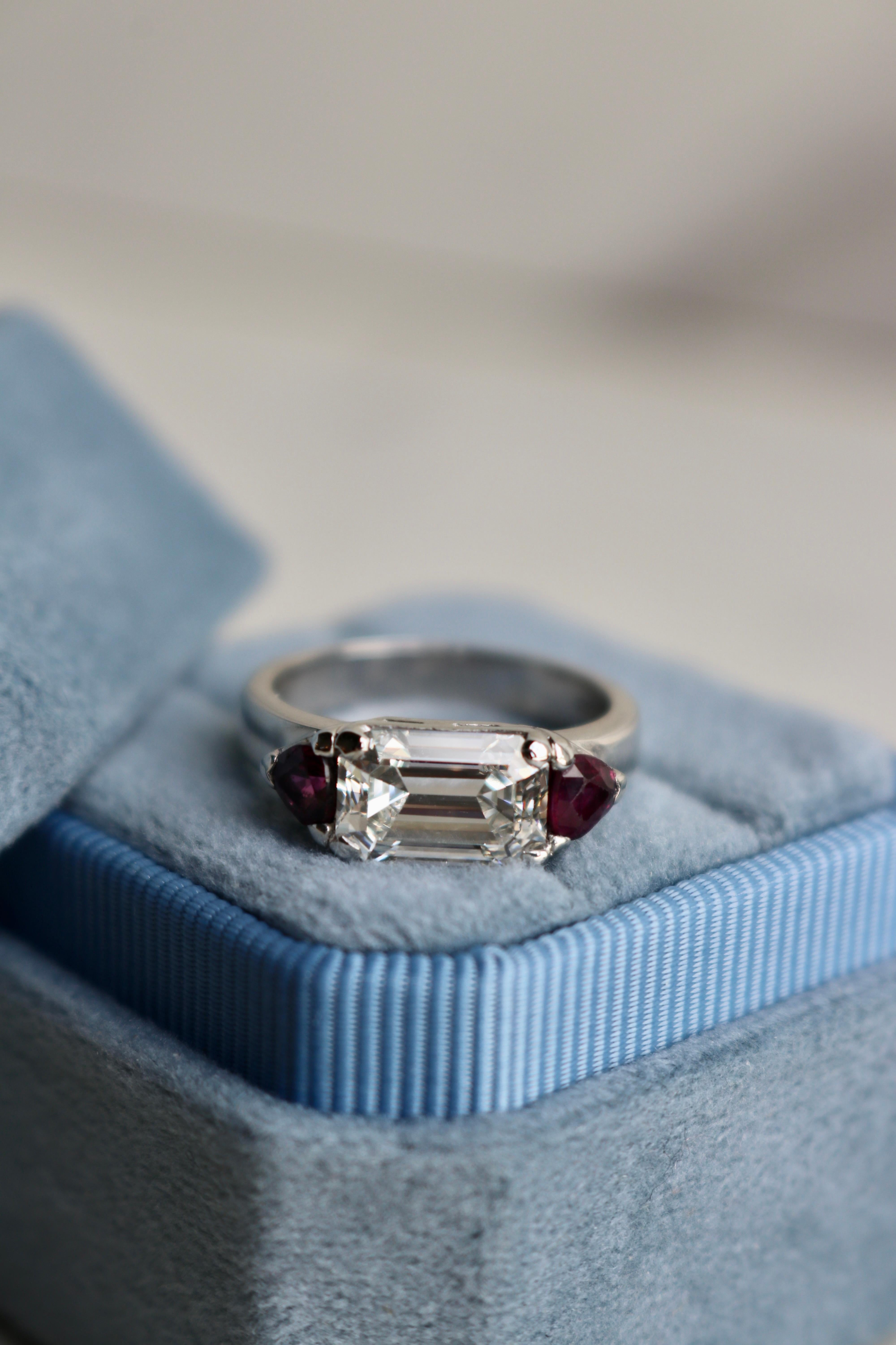 Vintage GIA 2.18 Carat Emerald Cut Diamond Ruby Platinum Ring For Sale 1