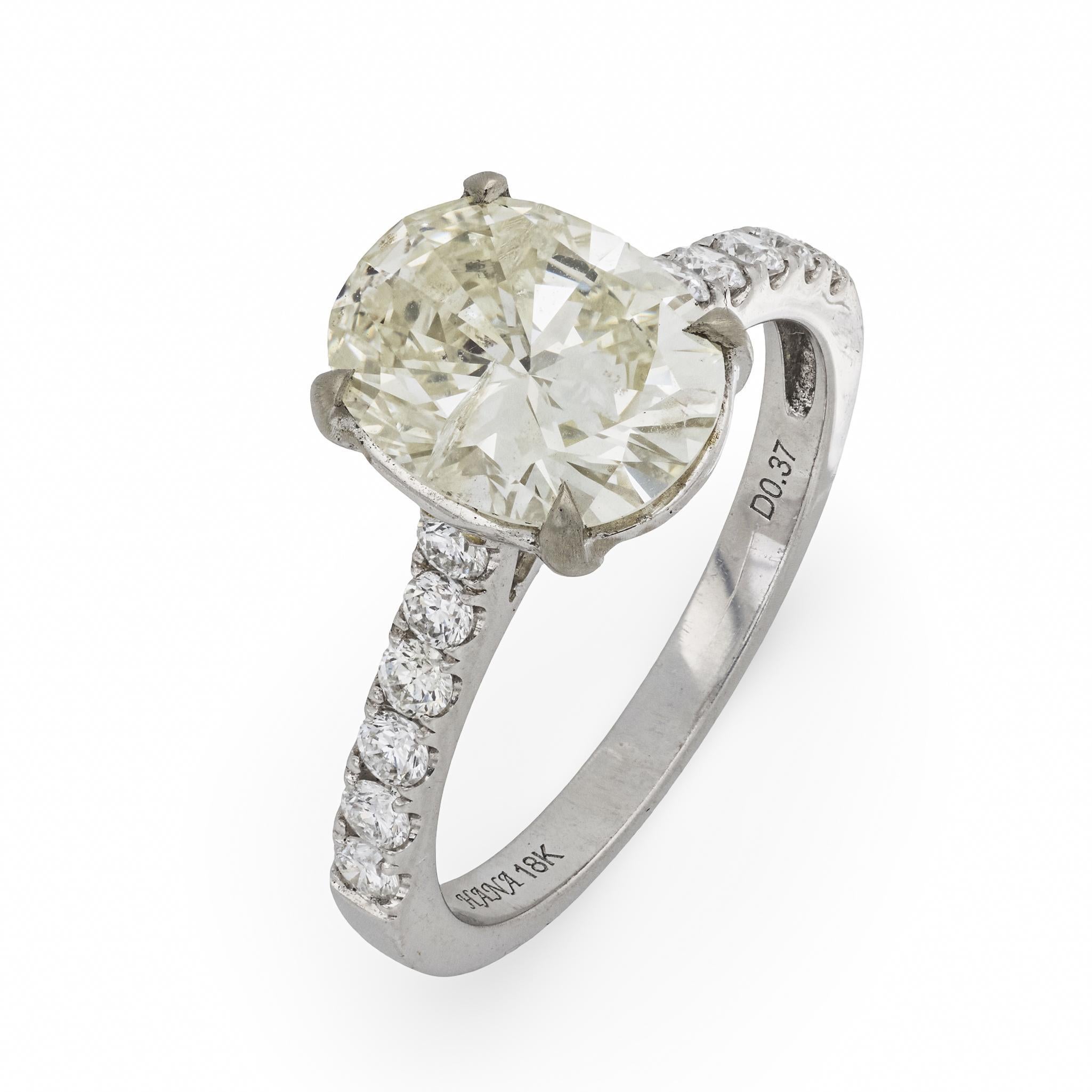 Bague de fiançailles vintage en or blanc 18k avec un diamant GIA de 2,27 carats