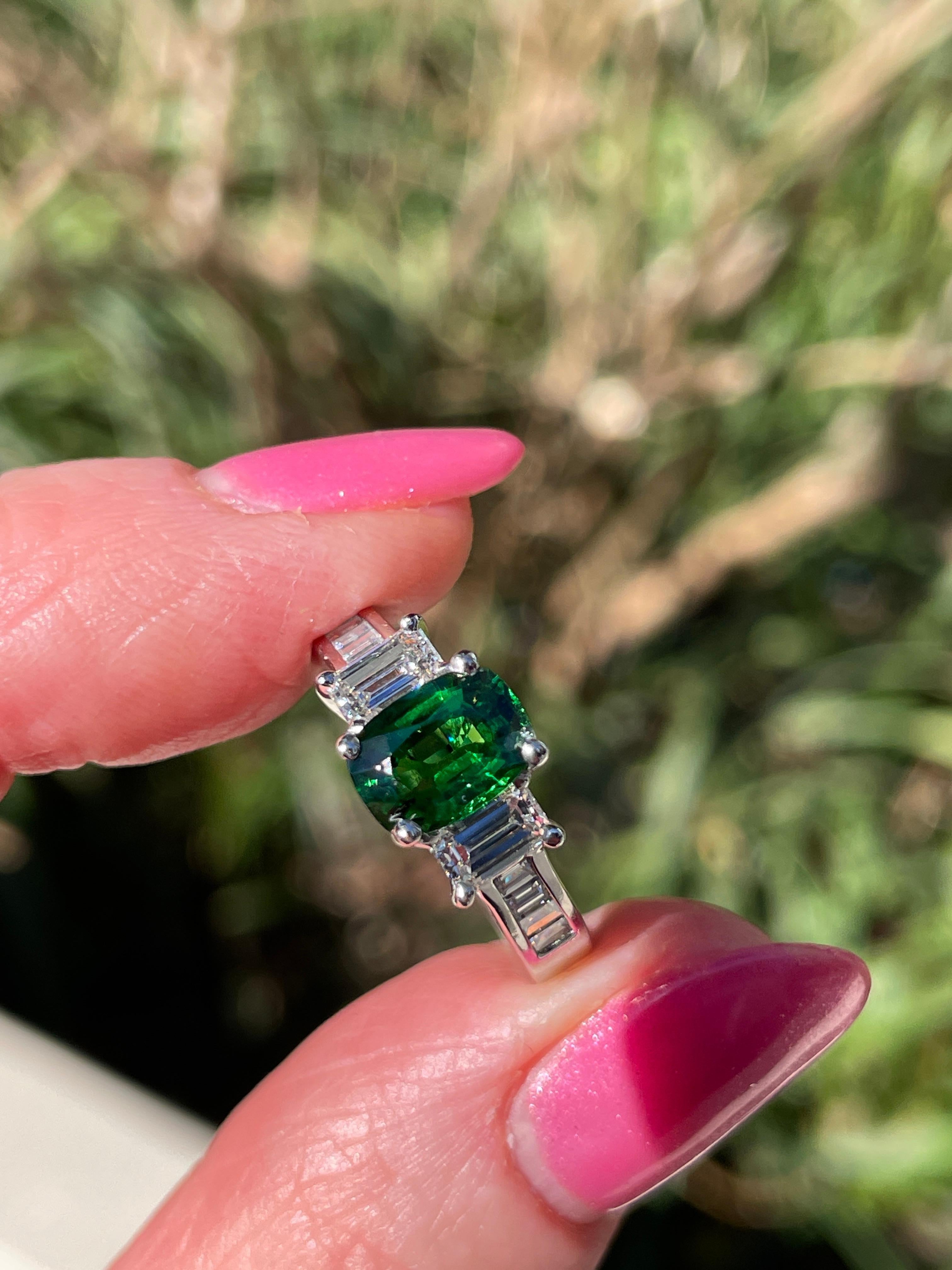 Vintage GIA 2.46ctw Natural Green Cushion Cut Tsavorite Diamond Platinum Ring For Sale 7