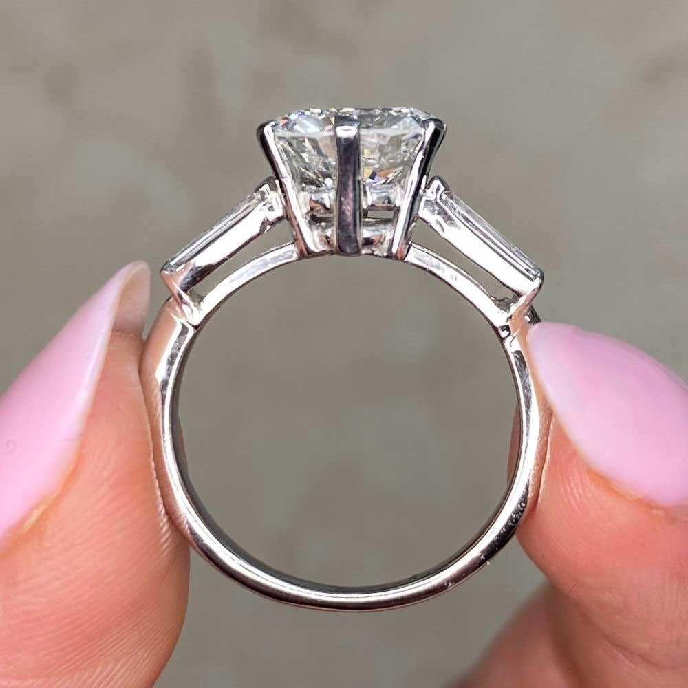 Vintage GIA 2.53ct Round Brilliant Cut Diamond Engagement Ring, Platinum For Sale 5