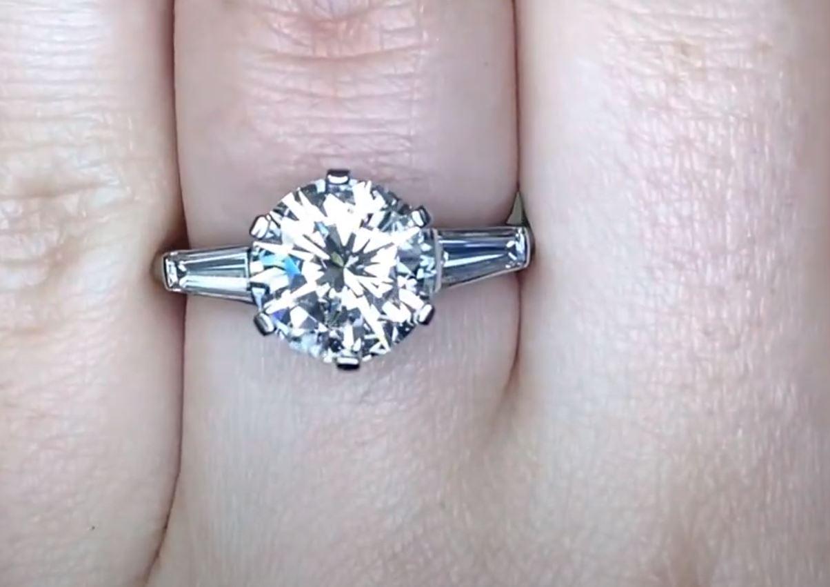 Round Cut Vintage GIA 2.53ct Round Brilliant Cut Diamond Engagement Ring, Platinum For Sale
