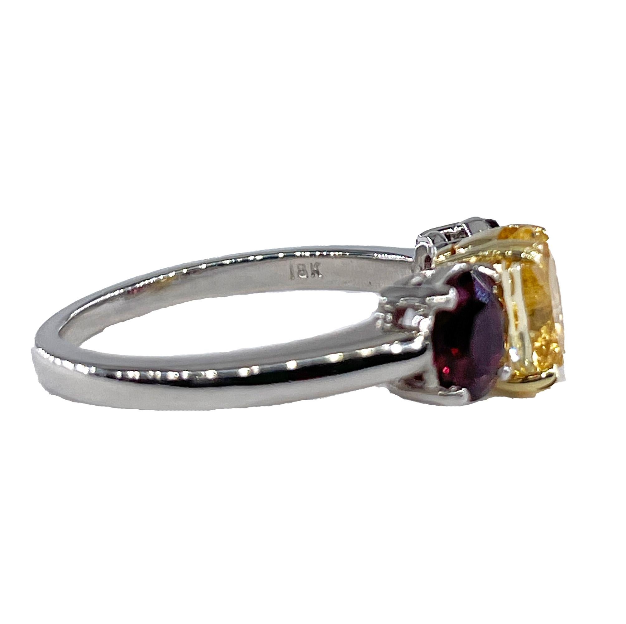 Vintage GIA 2.57ct No-Heat Yellow Sapphire Ruby Trilogy Platinum 18K Gold Ring For Sale 2