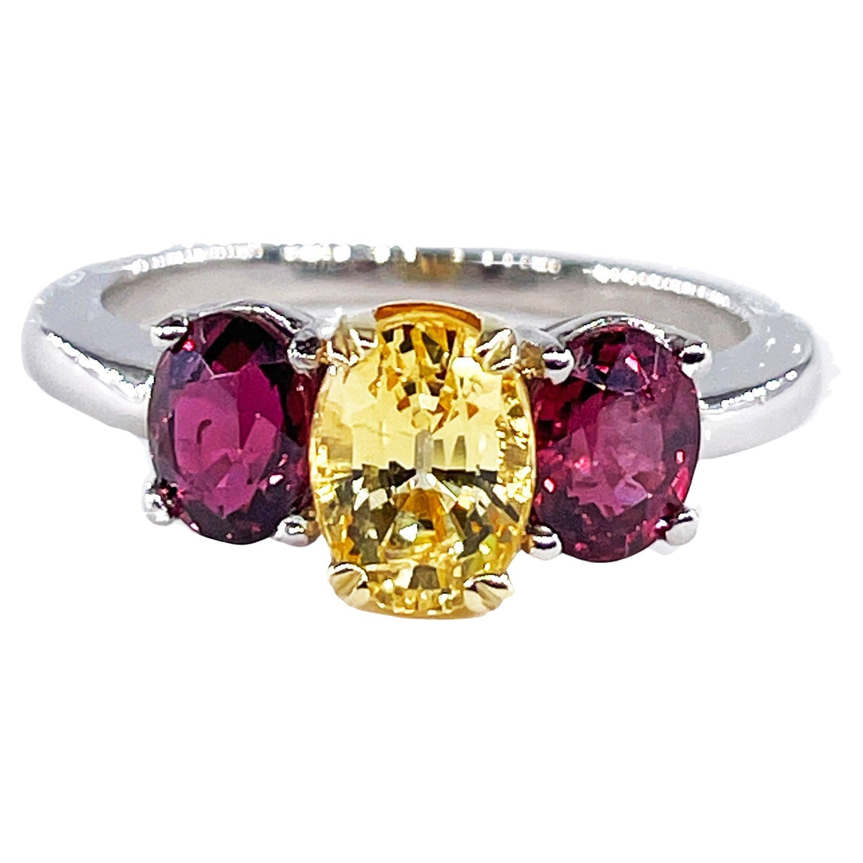 Vintage GIA 2.57ct No-Heat Yellow Sapphire Ruby Trilogy Platinum 18K Gold Ring For Sale
