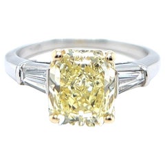 Vintage GIA 2.58 Carats Fancy Yellow Diamond Platinum Ring