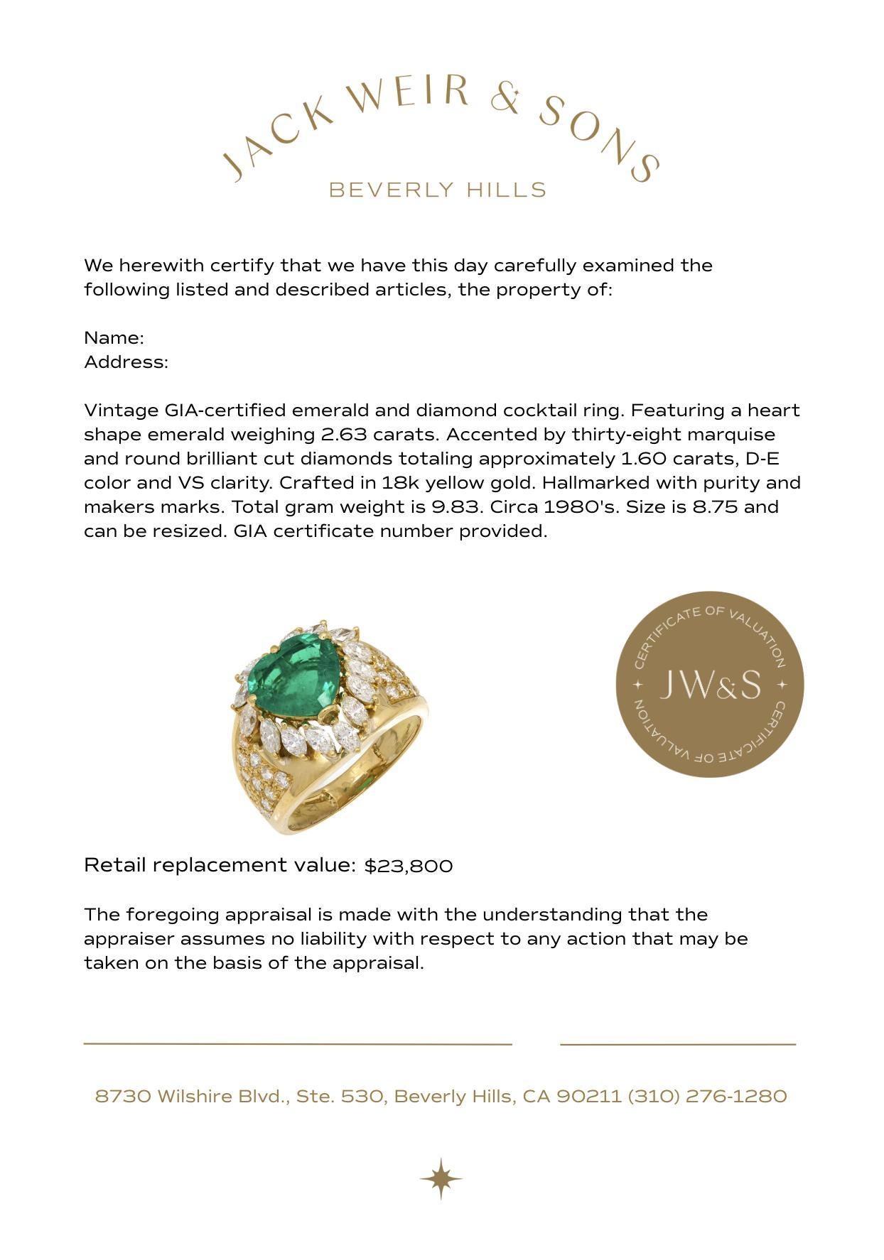 Vintage GIA 2.63 carat heart shape emerald diamond 18k yellow gold cocktail ring For Sale 2