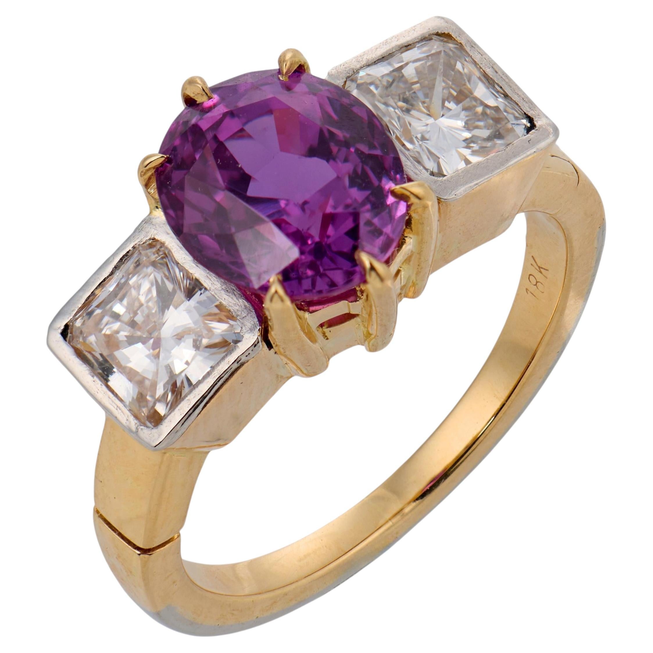 Bague vintage en or jaune 18 carats sertie d'un saphir violet de 2,65 carats certifié par le GIA et d'un diamant