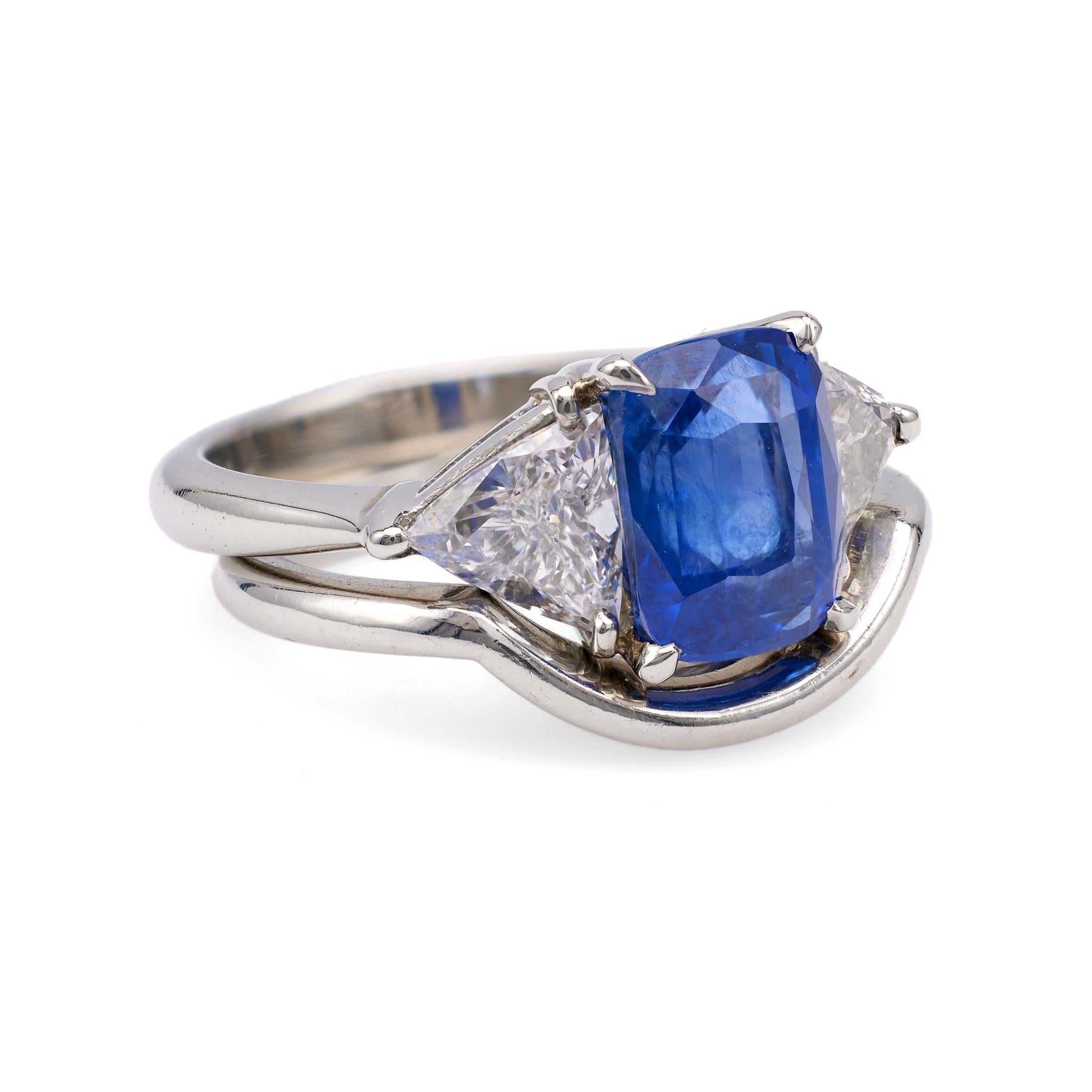 Vintage GIA 2.66 Carat Ceylon Sapphire Diamond Platinum Ring Set In Good Condition For Sale In Beverly Hills, CA