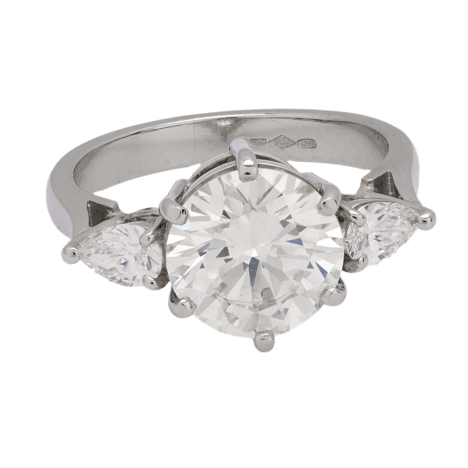 Moderno Anello di fidanzamento in platino con diamante d'epoca GIA da 2.70 carati in vendita