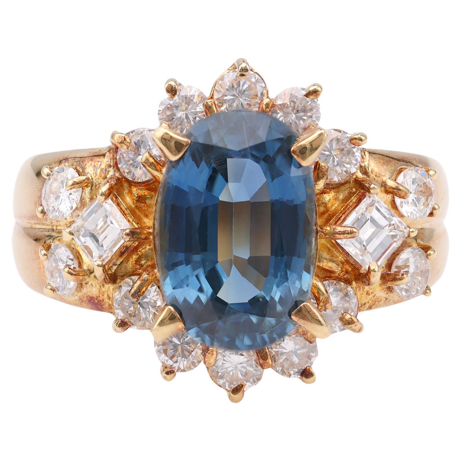 Vintage GIA 2.70 Carat Thai Sapphire Diamond 18k Yellow Gold Ring en vente