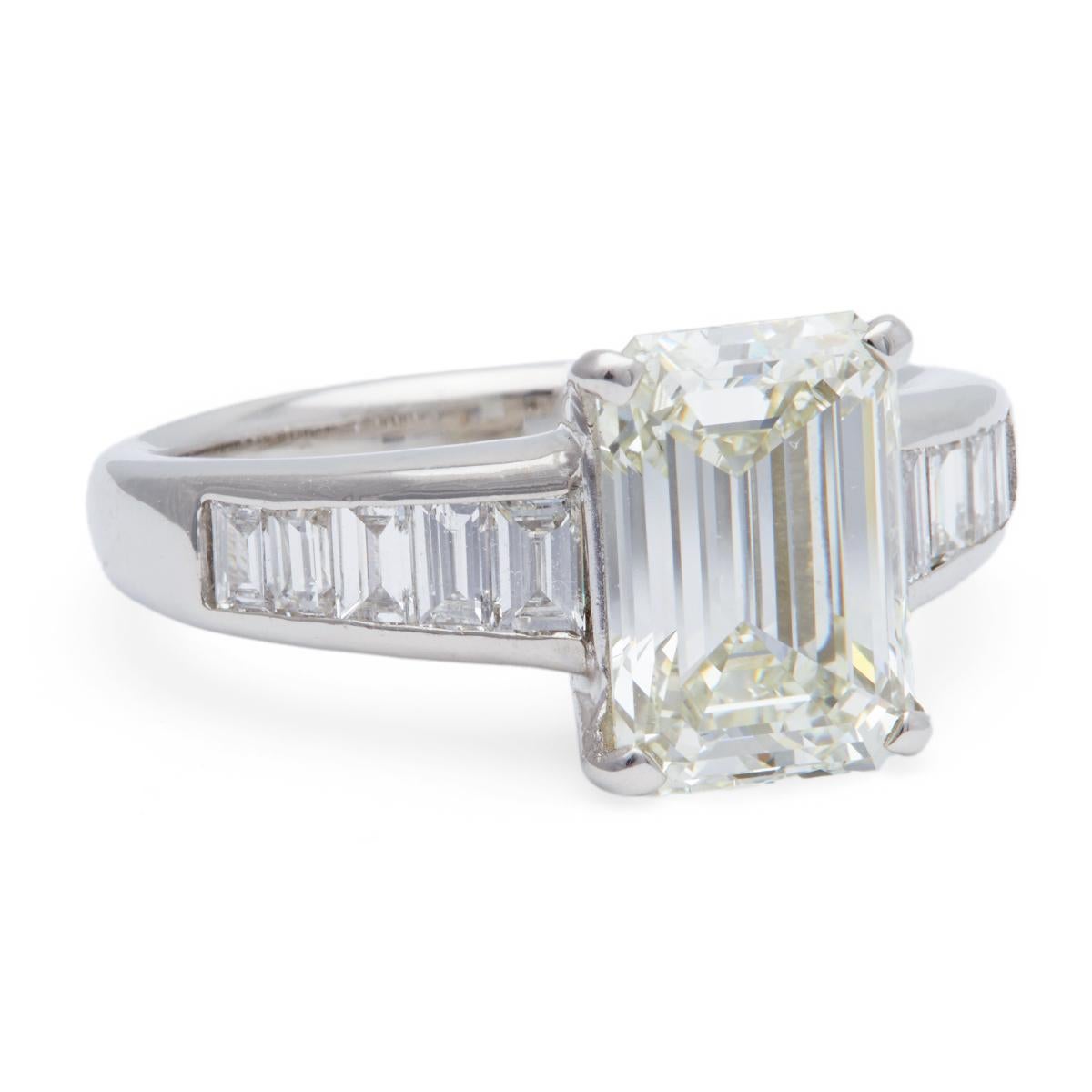 Vintage GIA 3.01 Carats Emerald Cut Diamond Platinum Ring 1