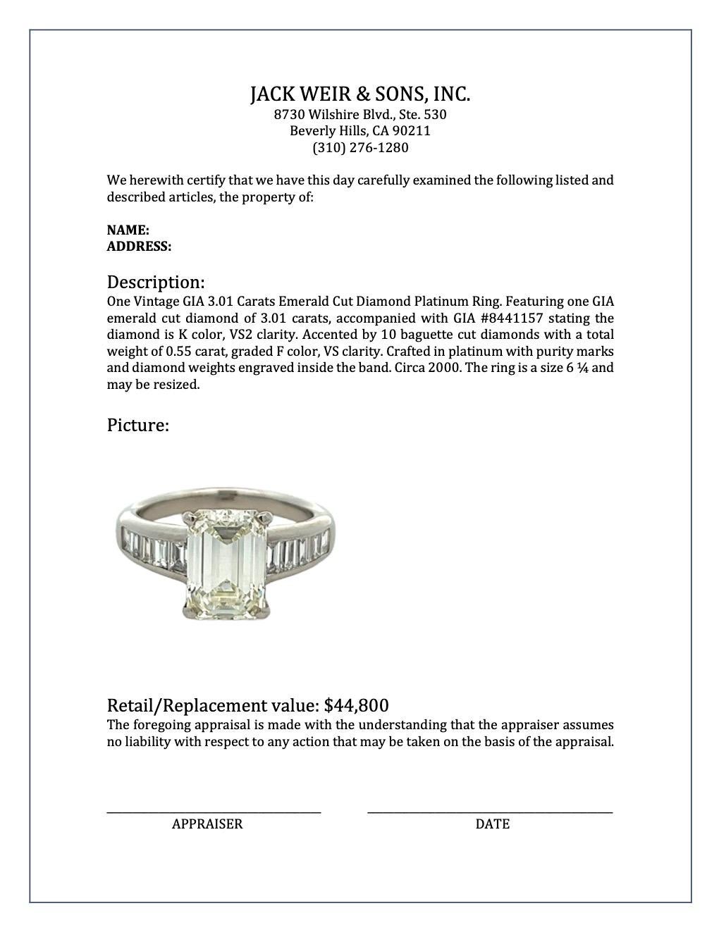 Vintage GIA 3.01 Carats Emerald Cut Diamond Platinum Ring 4