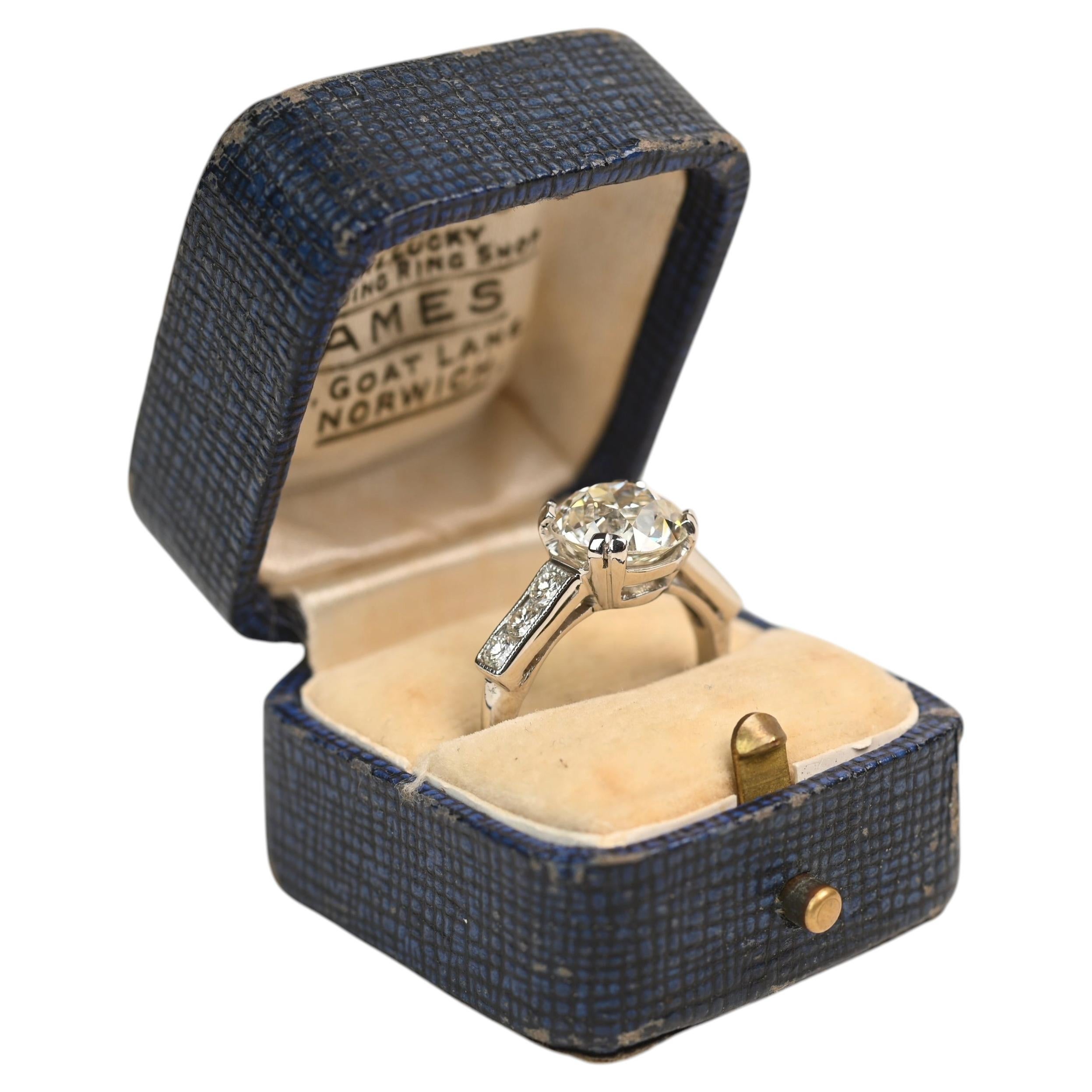 Vintage GIA 3.40 Carat Old European Cut Ring. Diamond Accent Ring Platinum K VS1