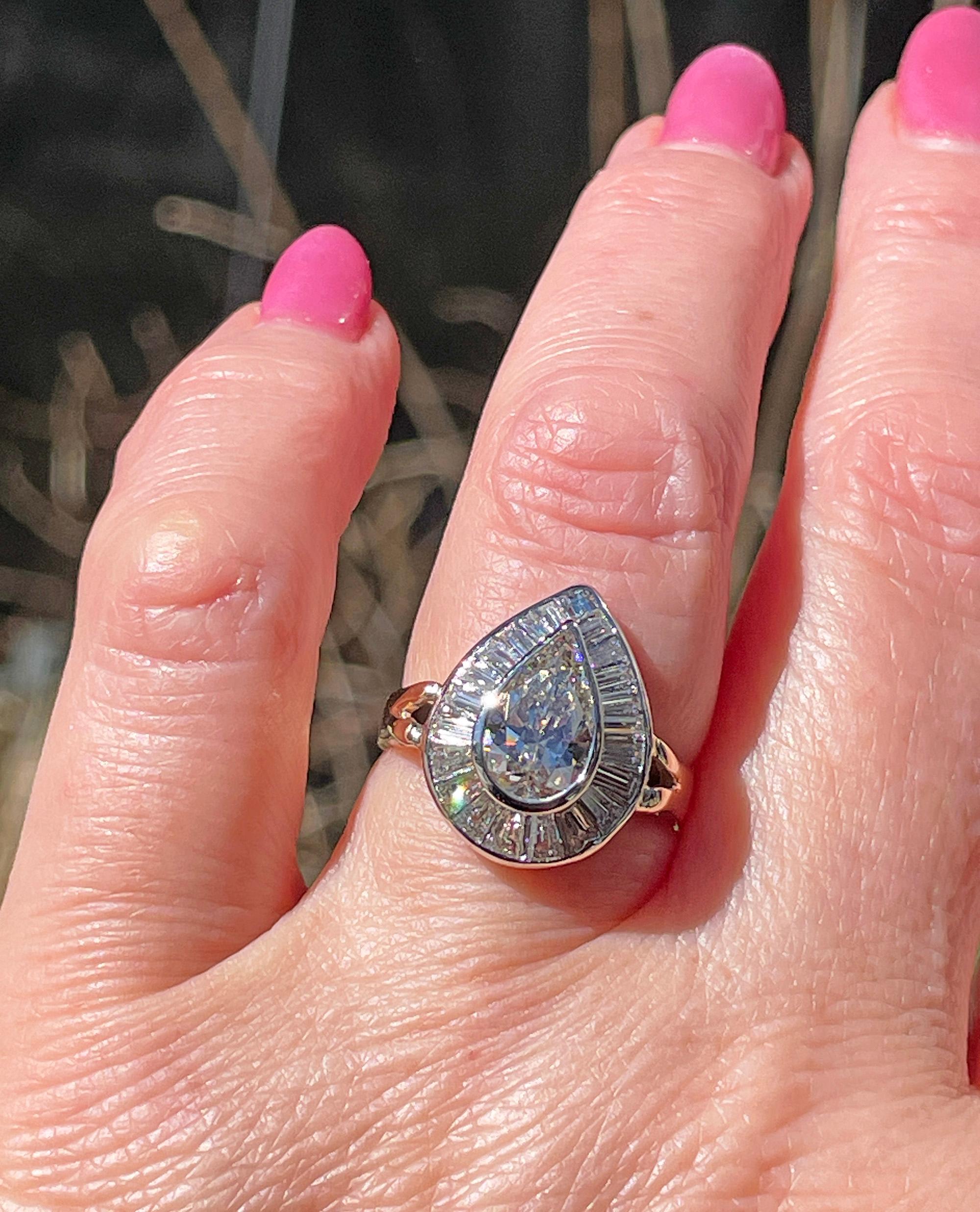 Vintage GIA 3.58ct Pear Shaped Bezel-Set Diamond Ballerina 14KWY Gold Ring For Sale 9