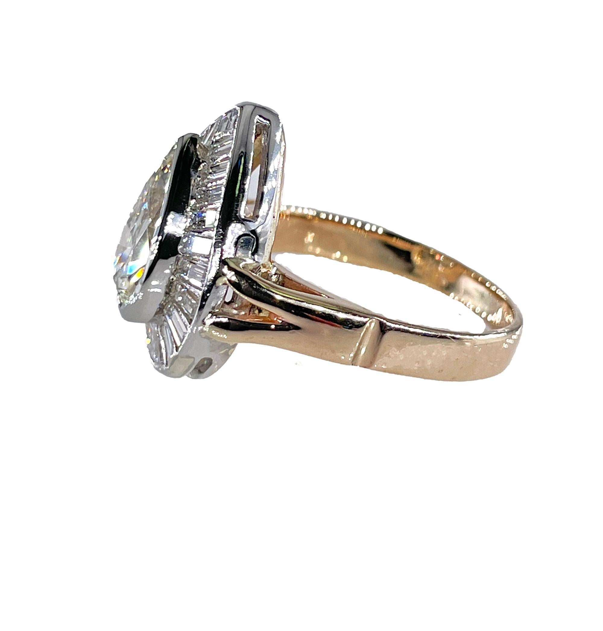Vintage GIA 3.58ct Pear Shaped Bezel-Set Diamond Ballerina 14KWY Gold Ring In Good Condition For Sale In New York, NY