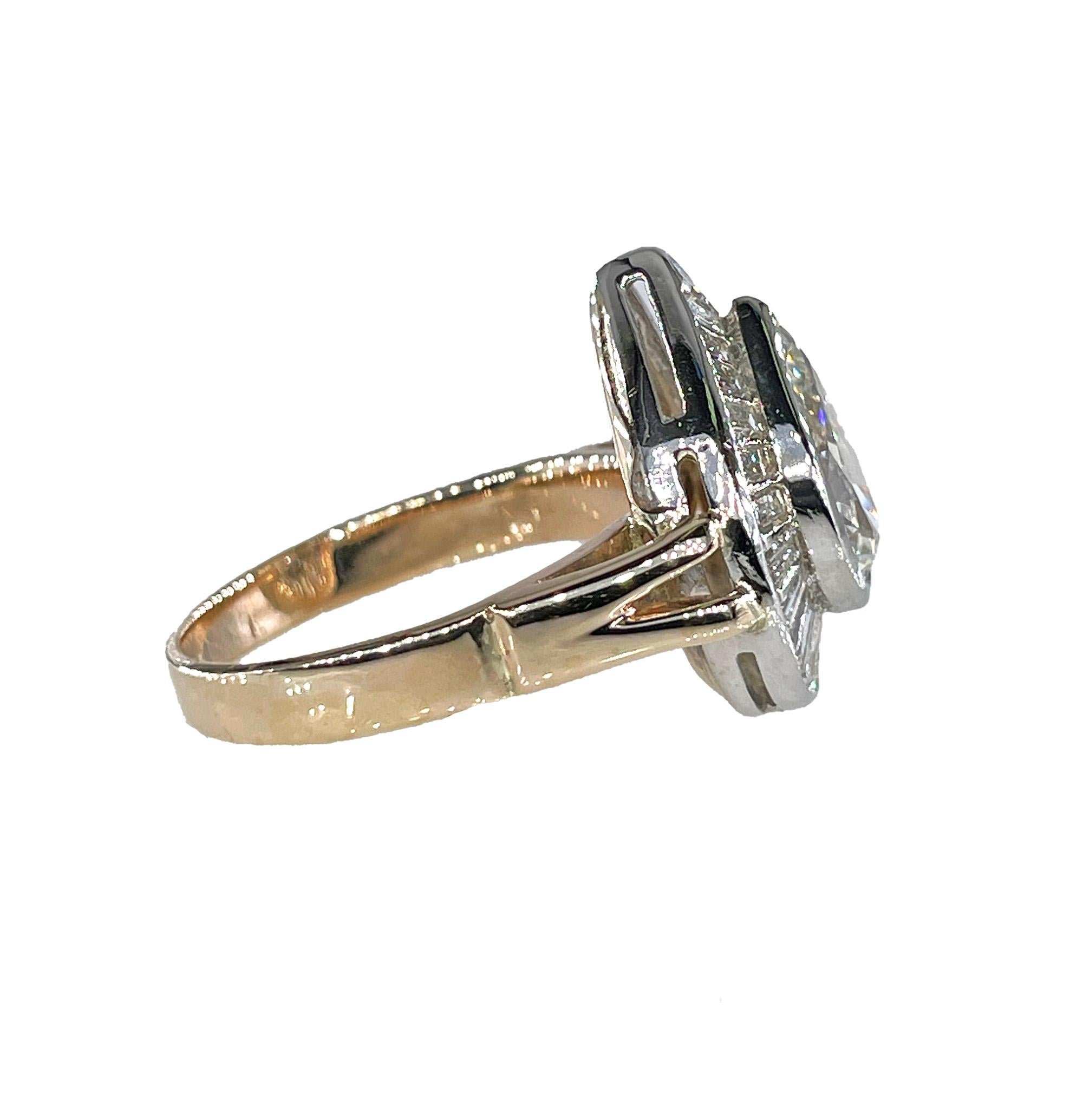 Vintage GIA 3.58ct Pear Shaped Bezel-Set Diamond Ballerina 14KWY Gold Ring For Sale 2