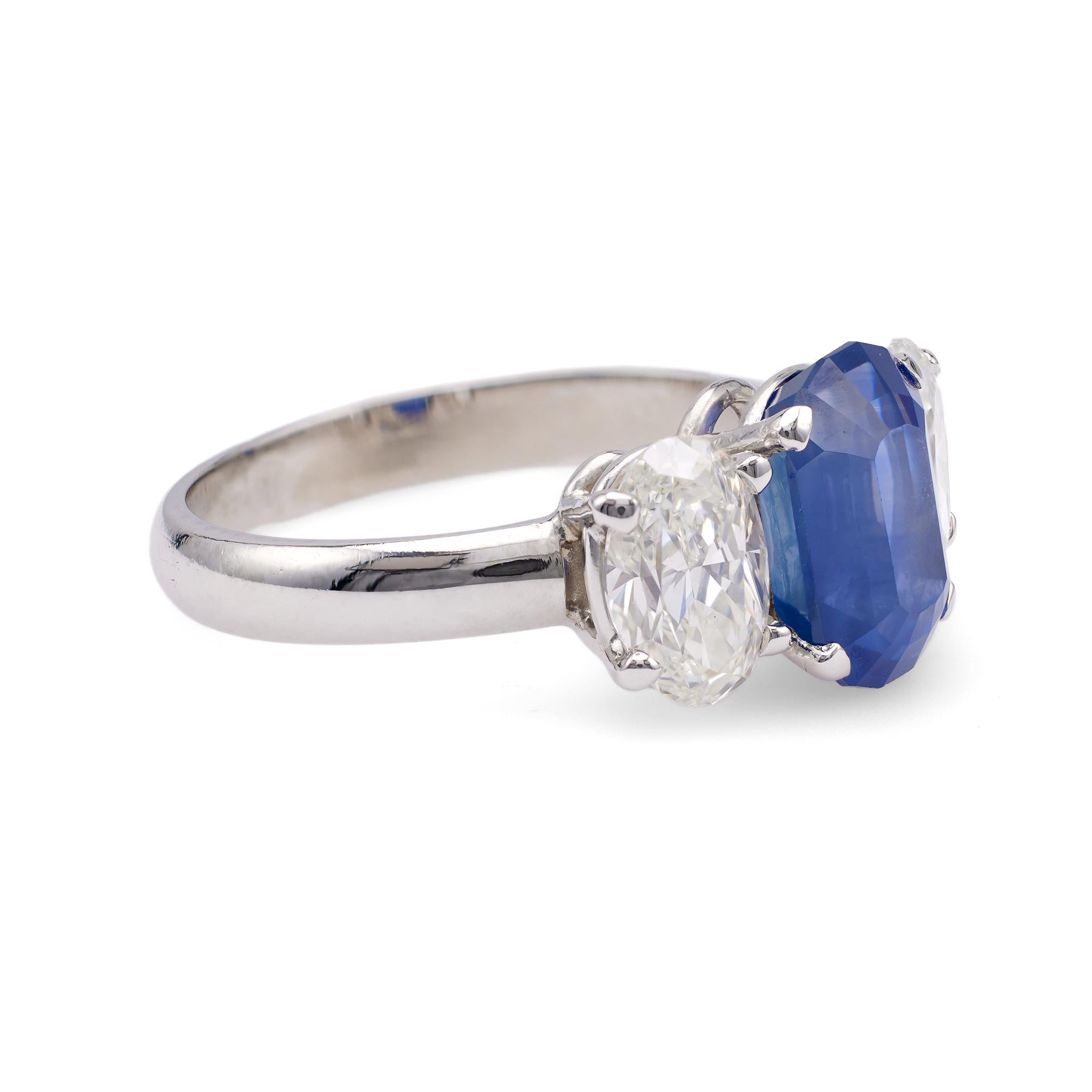 Vintage GIA 3.65 Carat Ceylon Sapphire Diamond Platinum Three Stone Ring In Excellent Condition For Sale In Beverly Hills, CA
