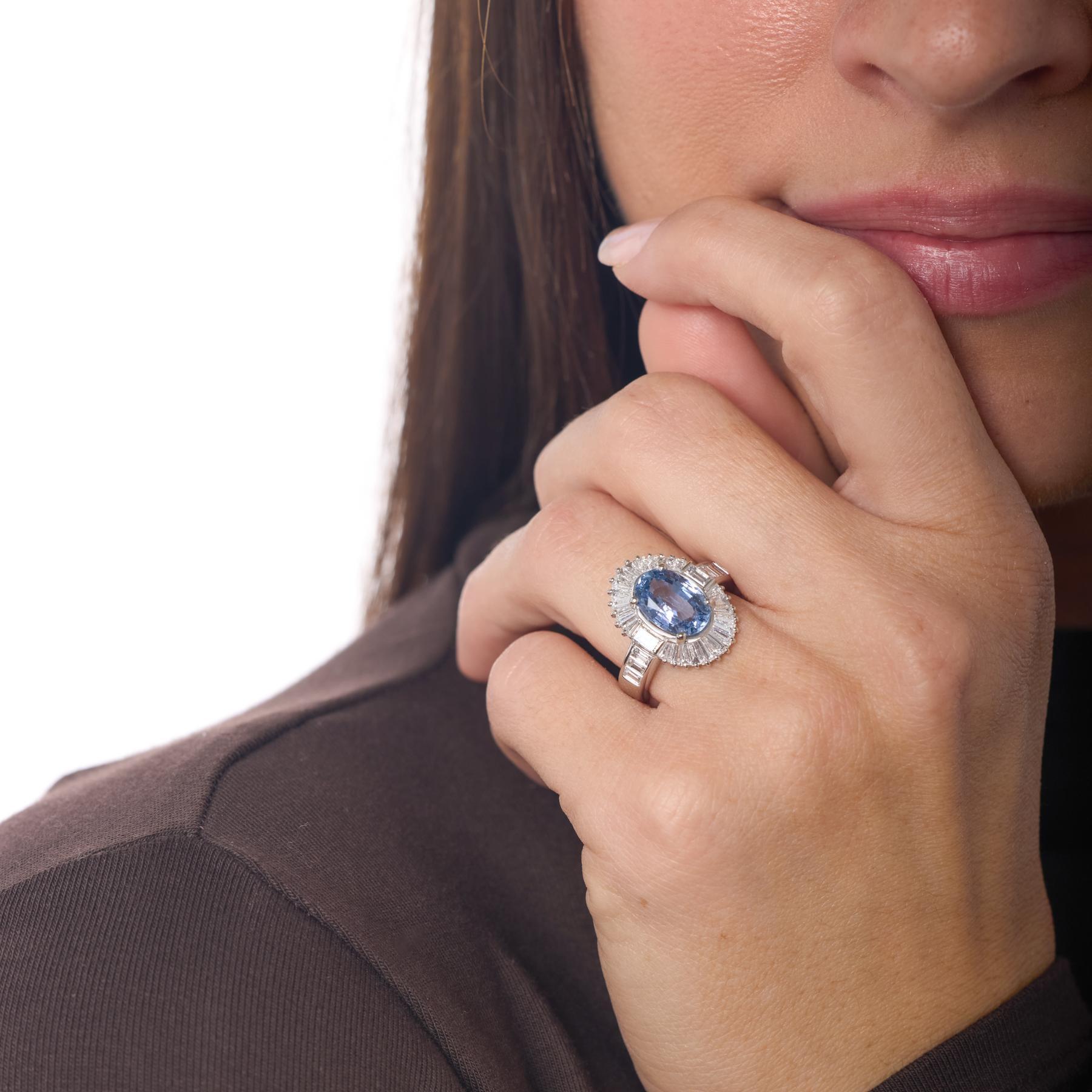 Platin-Cocktailring, Vintage, GIA 3.70 Karat, unbehandelter Saphir, Diamant (Ovalschliff) im Angebot