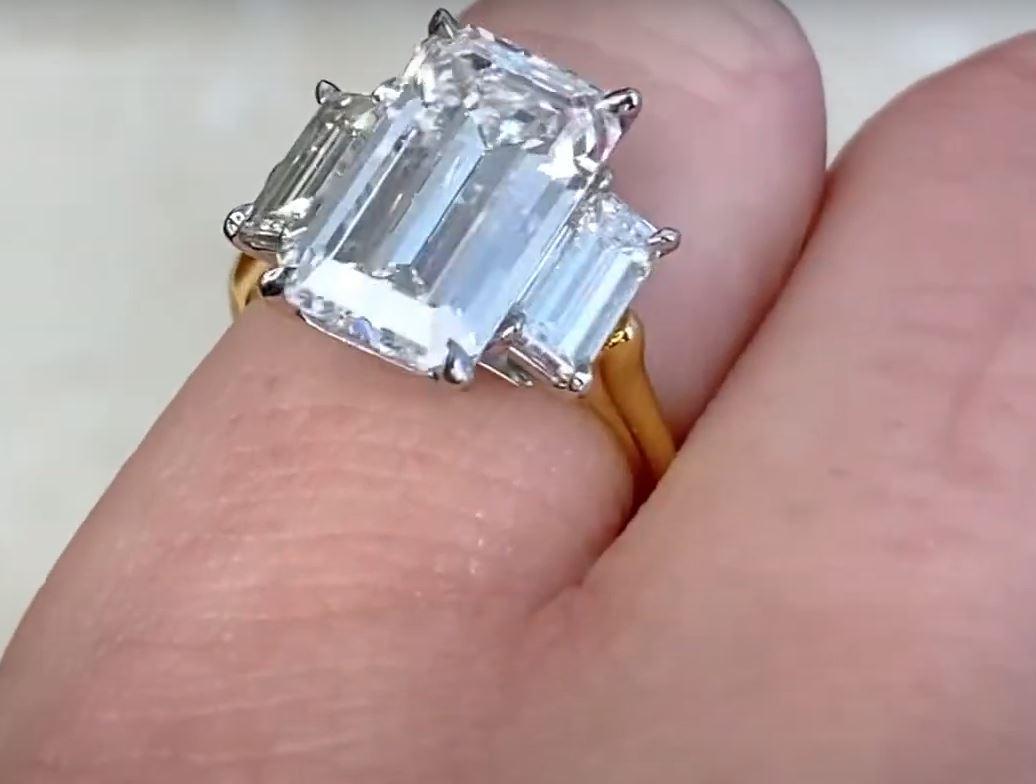 Vintage GIA 4.02ct Emerald Cut Diamond Engagement Ring, Platinum&18k Yellow Gold For Sale 2