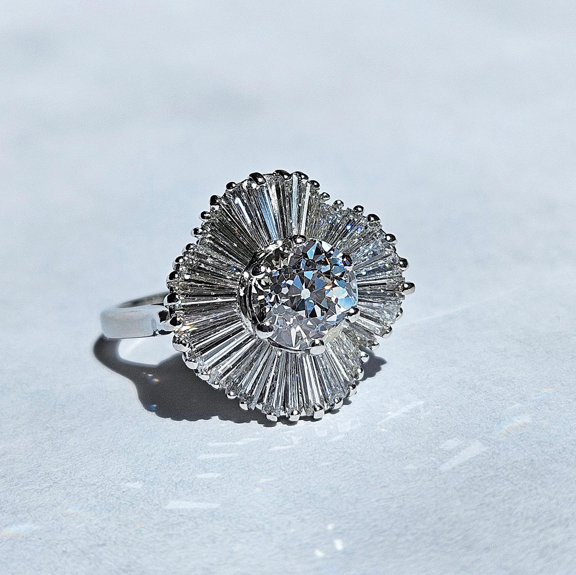 Vintage GIA 4.06ctw Old European Cut Diamond Ballerina Cocktail Platinum Ring For Sale 1