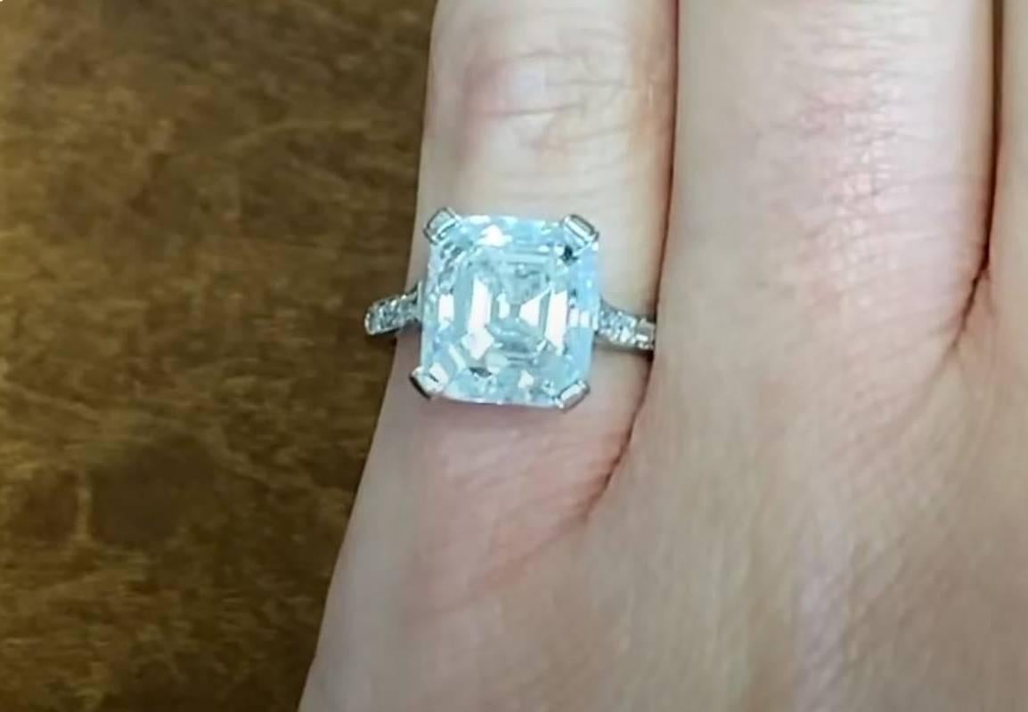 Vintage GIA 4.09ct Emerald Cut Diamond Engagement Ring, VS1 Clarity, Platinum For Sale 1