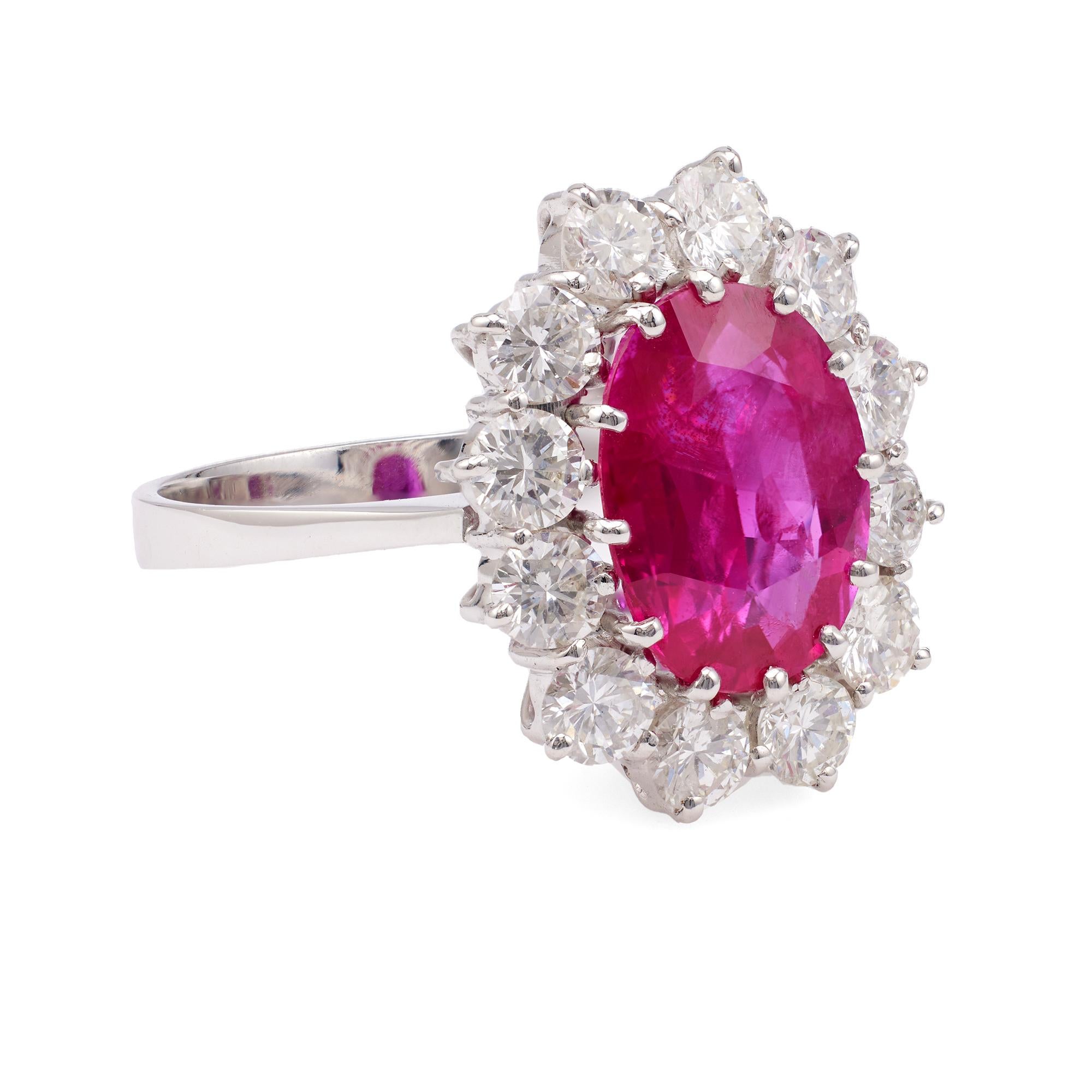 Vintage GIA 4.26 Carat Ruby Diamond 18k White Gold Cluster Ring In Good Condition For Sale In Beverly Hills, CA