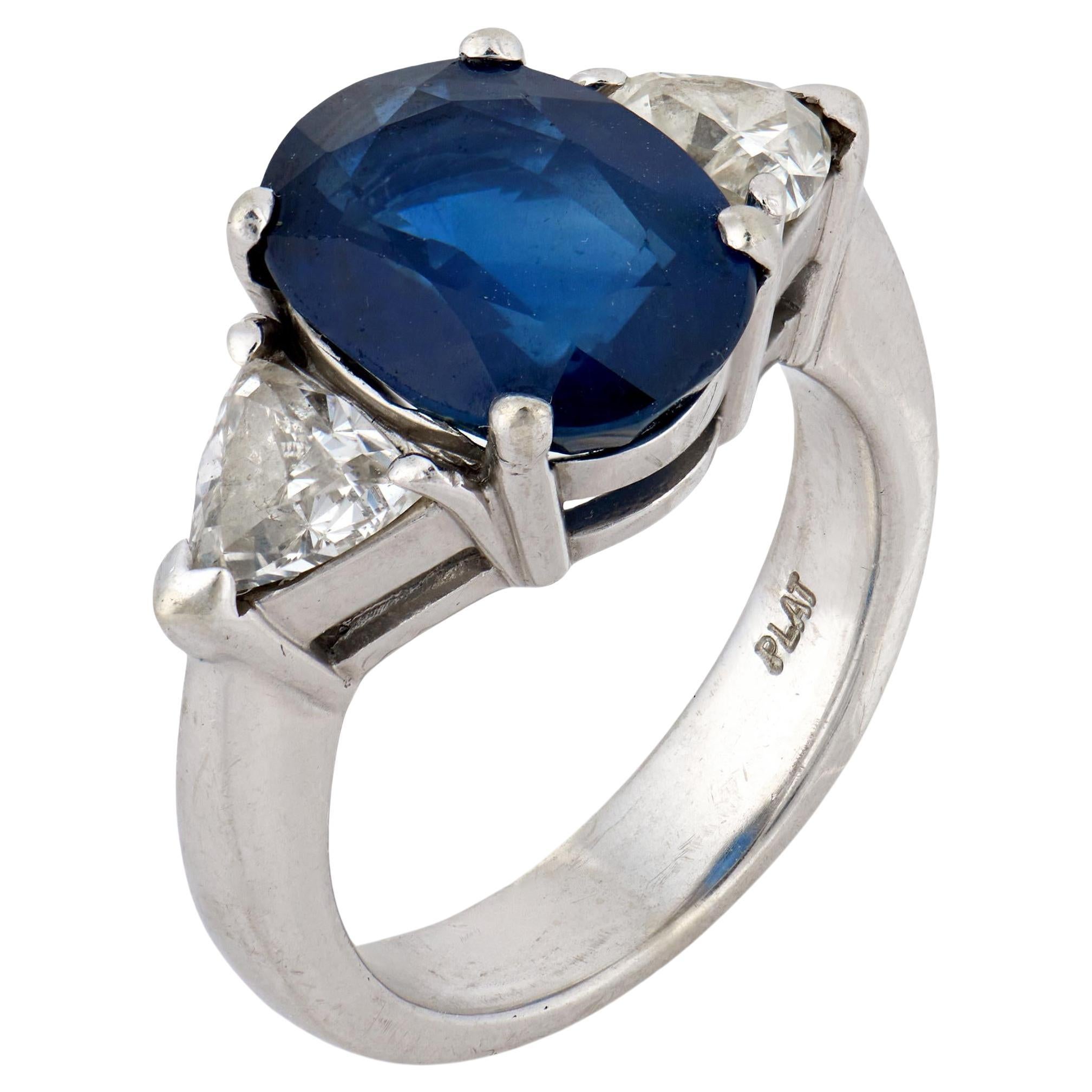 Vintage GIA 4.50 Saphir-Diamant-Platin-Ring mit drei Steinen im Angebot