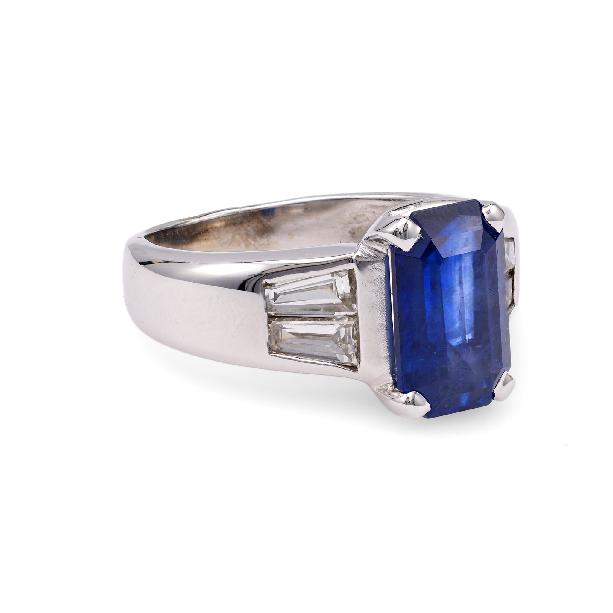 Vintage GIA 4.71 Carat Ceylon Sapphire Diamond 14k White Gold Ring In Good Condition For Sale In Beverly Hills, CA