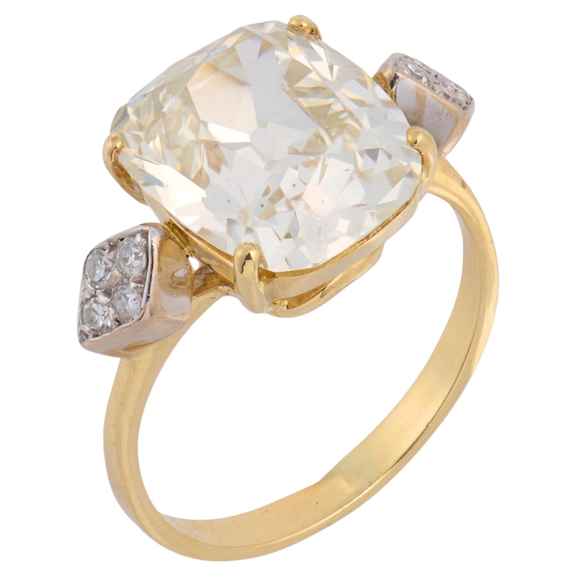 Anello di fidanzamento vintage GIA con diamante taglio old mine da 5,02 carati in oro giallo 18k