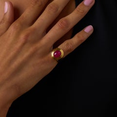 Vintage GIA 5.25 carat cabochon cut ruby 18k yellow gold ring