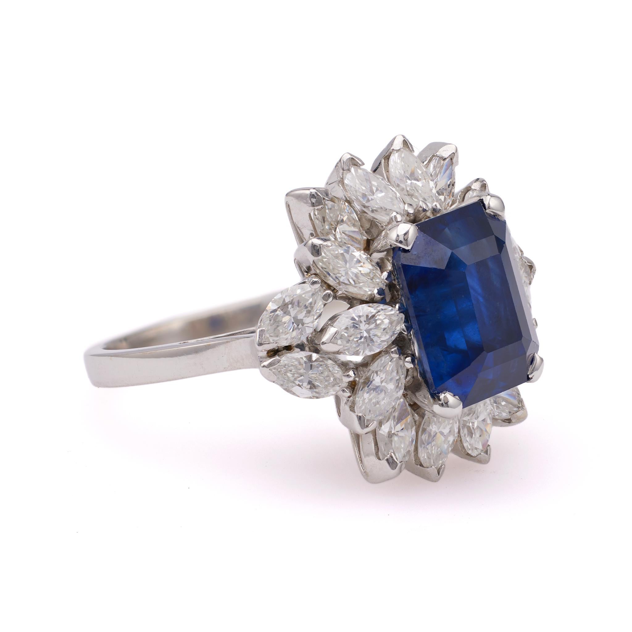 Vintage GIA 5.65 Carat Ceylon Sapphire Diamond 18k White Gold Cluster Ring In Good Condition For Sale In Beverly Hills, CA