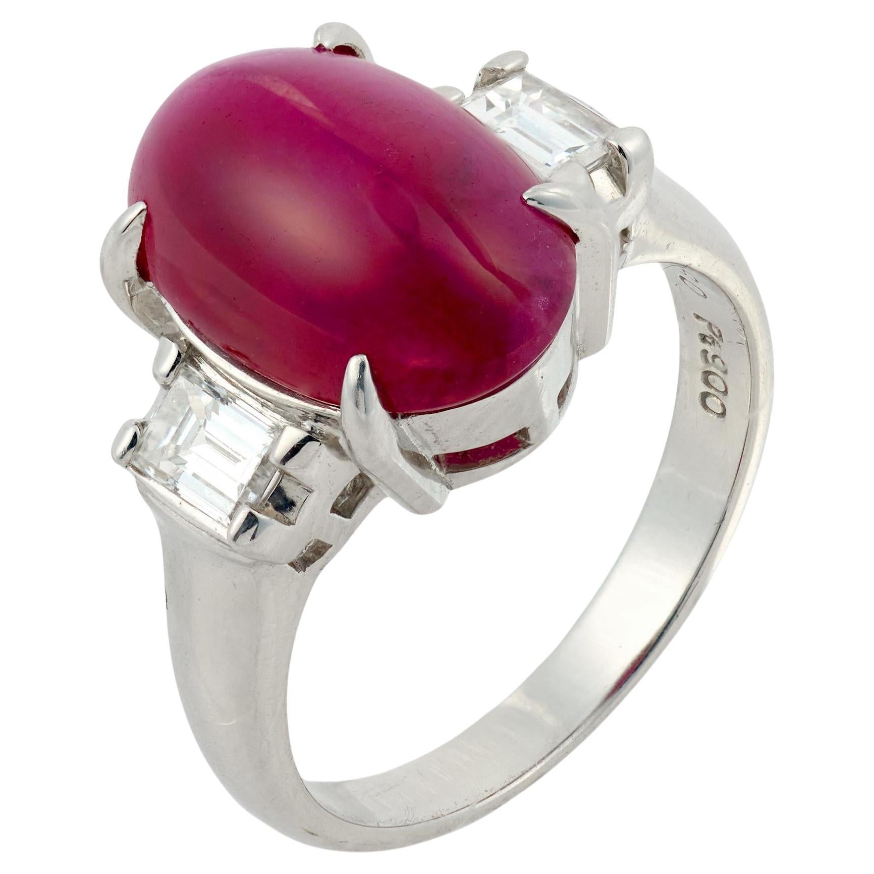 Anillo de compromiso de platino con rubí de Birmania vintage GIA de 5,80 quilates en venta