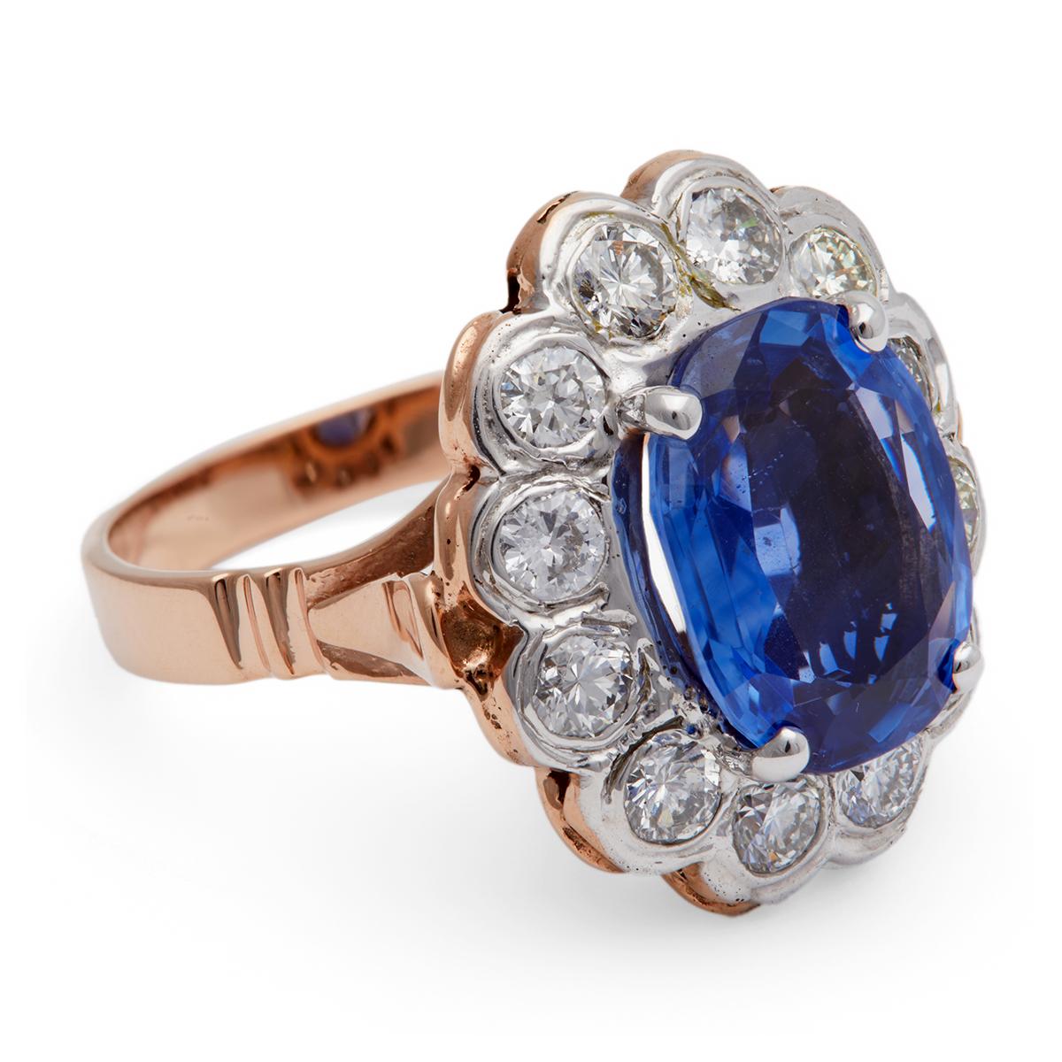 Women's or Men's Vintage GIA 5.80 Carat Ceylon No Heat Sapphire Diamond 14k Gold Cluster Ring