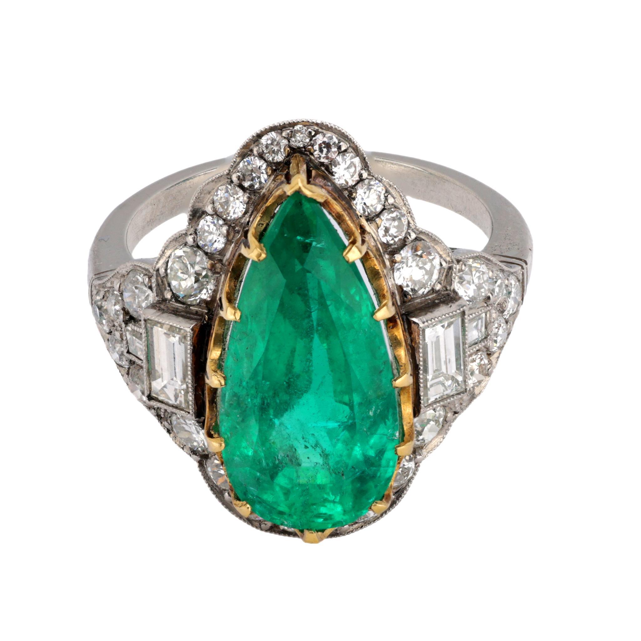 Modern Vintage GIA 6.20 carat Colombian emerald diamond platinum ring For Sale