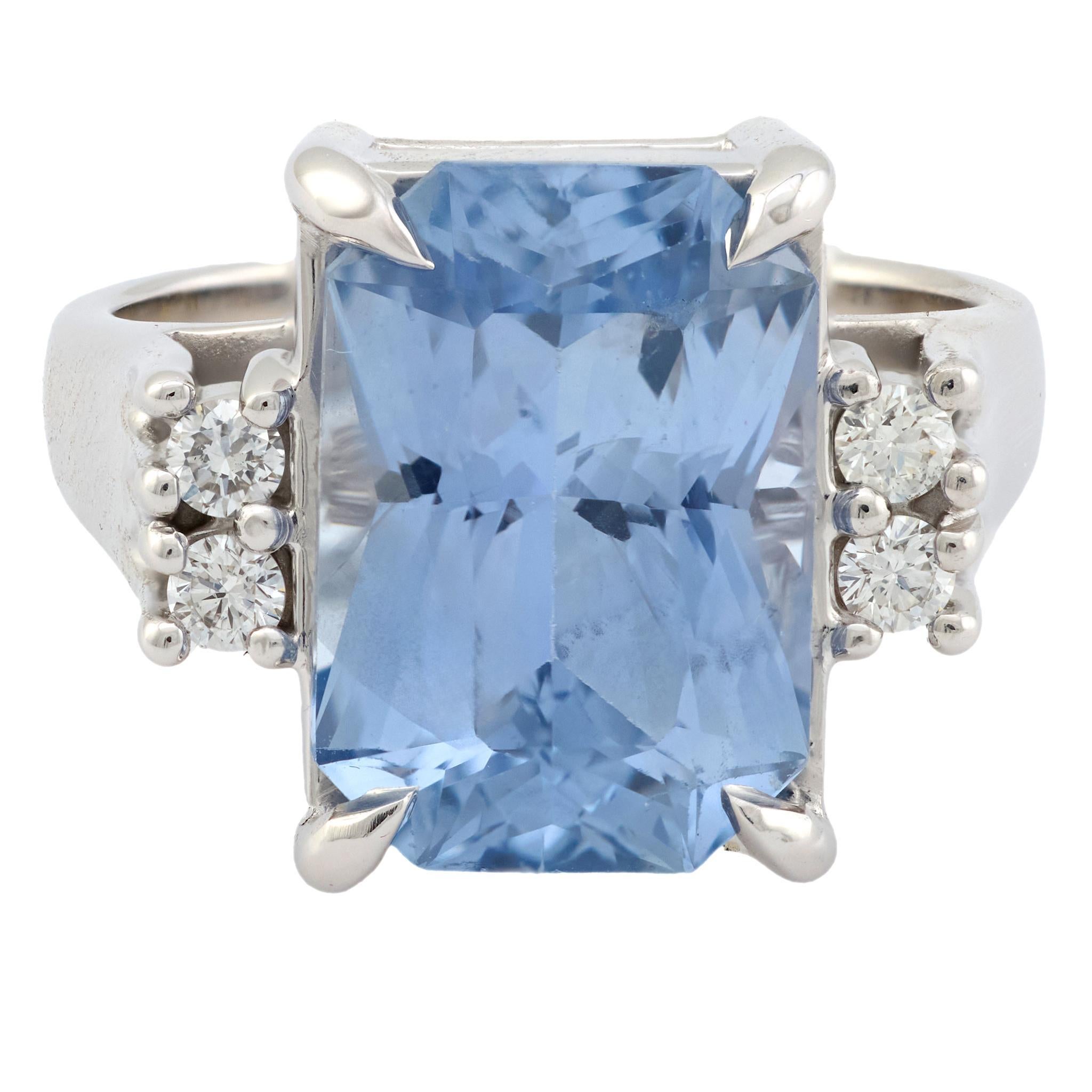 Vintage GIA 6,76 quilates zafiro diamante 14k anillo de cóctel de oro blanco Corte esmeralda en venta