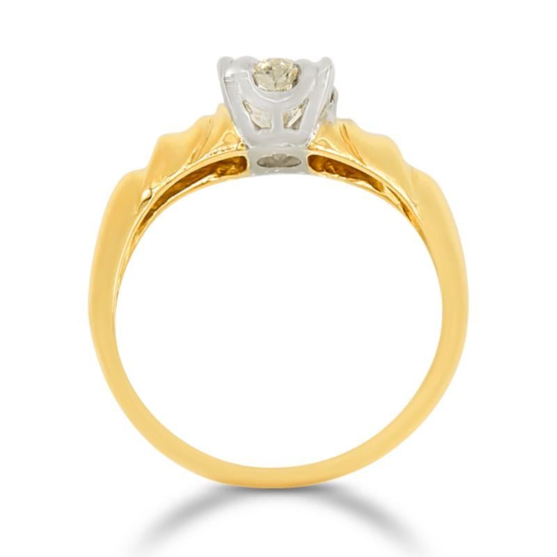 Vintage GIA Certified 0.51 Carat Yellow Gold Engagement Ring G SI1 In Good Condition For Sale In New York, NY