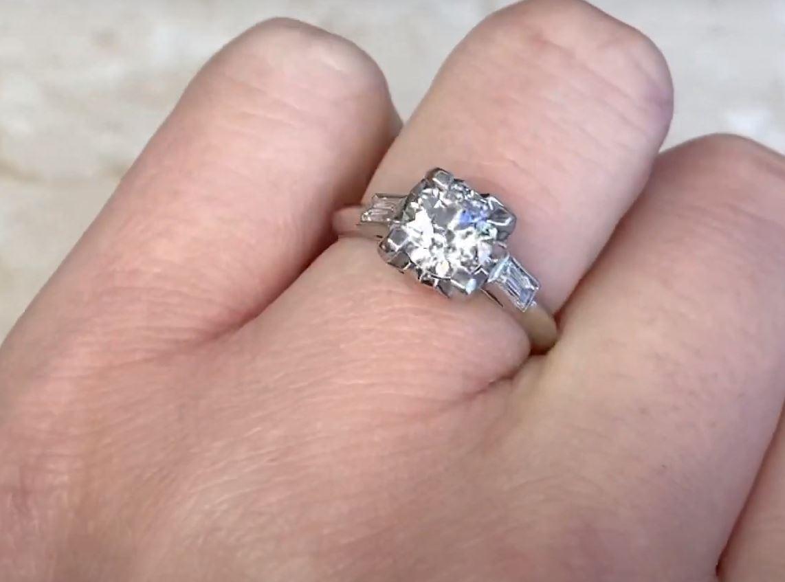 Women's Vintage GIA-Certified 1.06Carat Old Euro-Cut Diamond Engagement Ring, Platinum For Sale