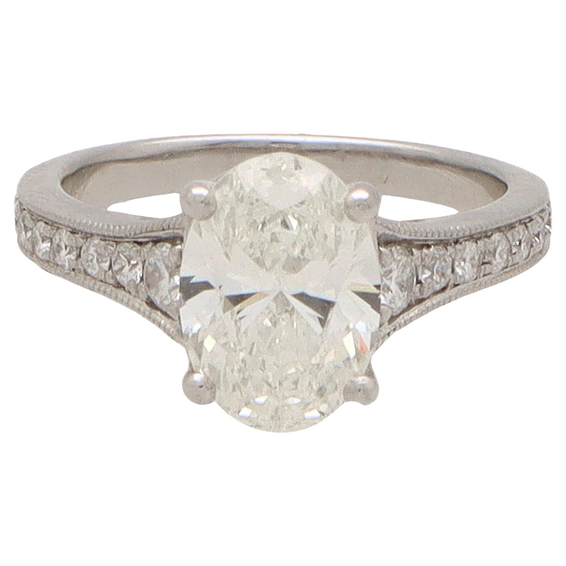 Vintage GIA Certified 2.01ct Oval Cut Diamond Ring Set in Platinum For Sale