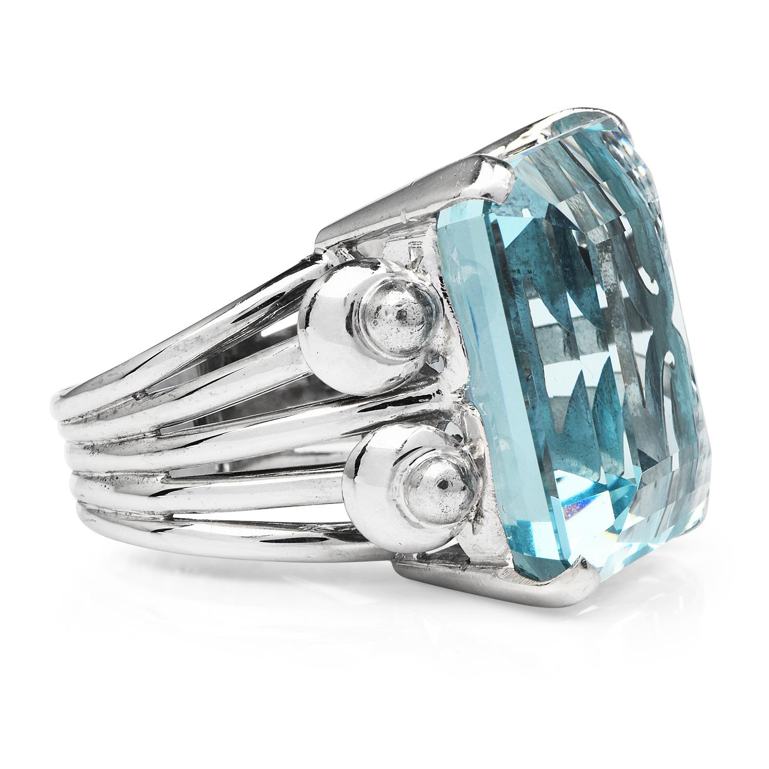 Women's or Men's Vintage GIA Certified 47.02cts Aquamarine 18K White Gold Cocktail Large Ring For Sale