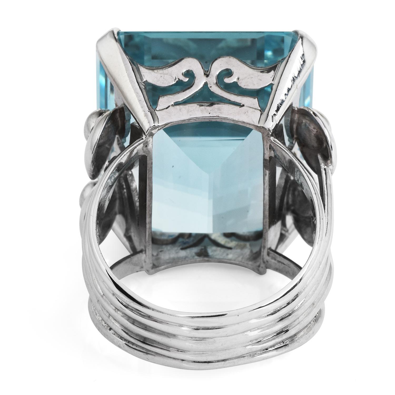 Vintage GIA Certified 47.02cts Aquamarine 18K White Gold Cocktail Large Ring For Sale 2