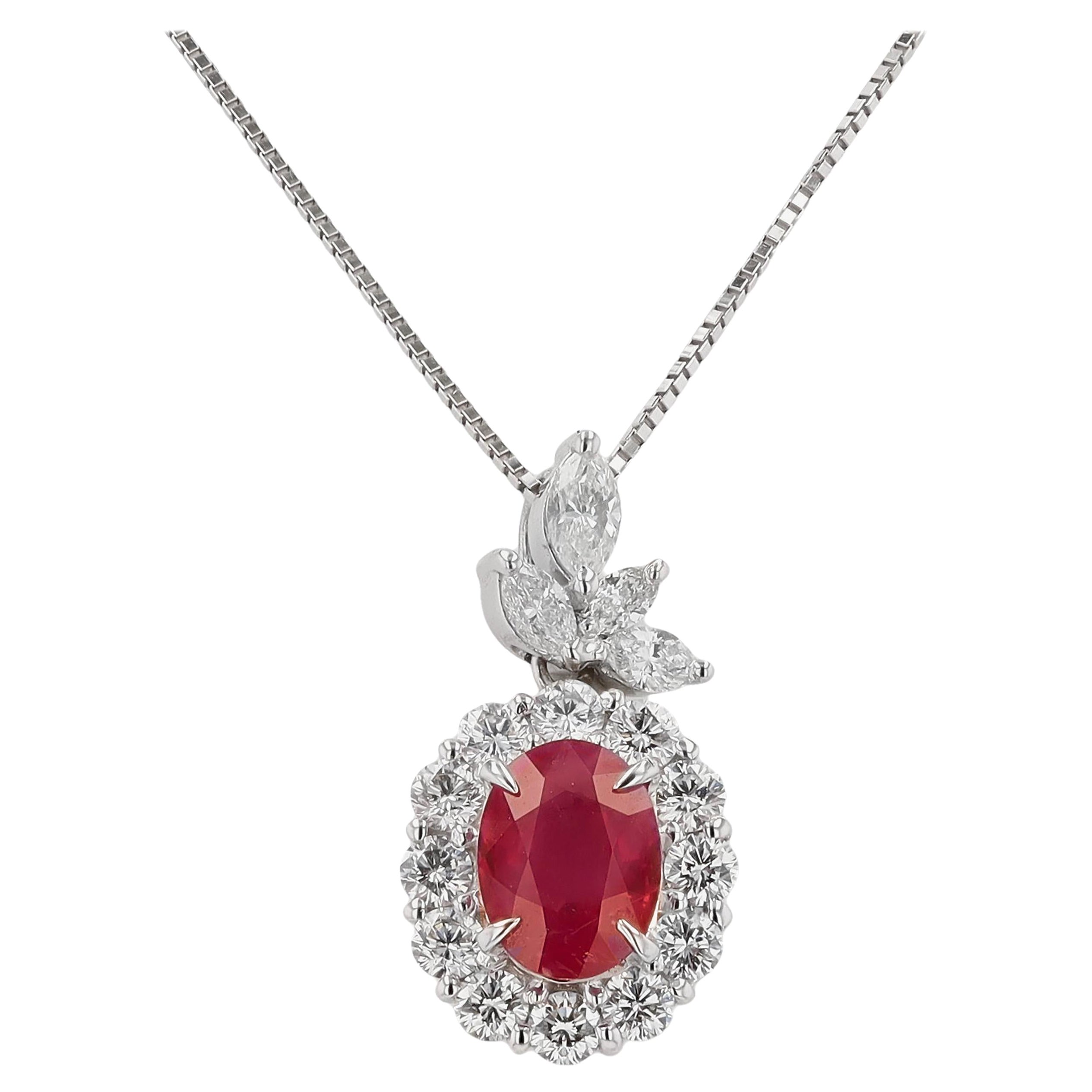 Collier vintage en rubis de sang de pigeon birman certifié GIA