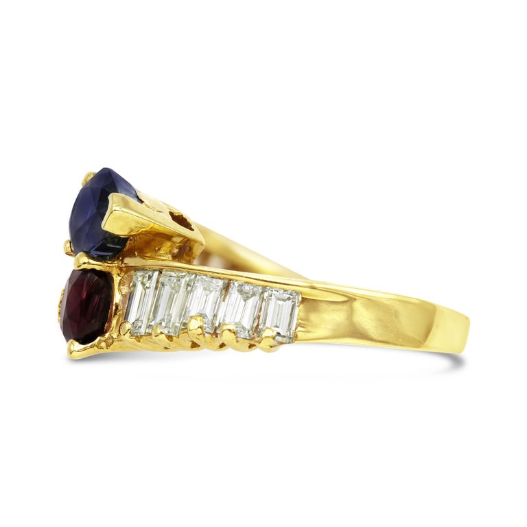 Pear Cut Vintage GIA Certified Sapphire and Ruby Toi et Moi Ring in 18kt Yellow Gold For Sale