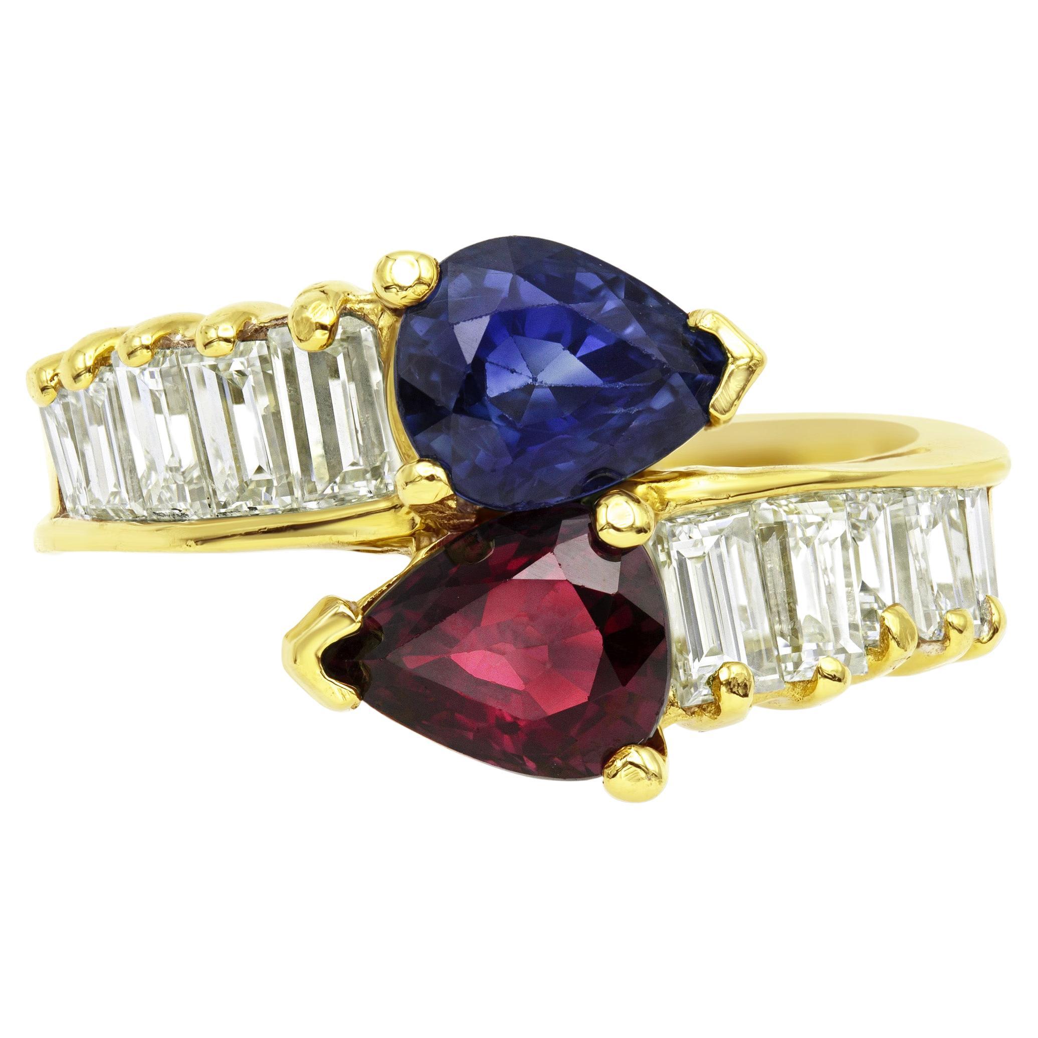 Vintage GIA Certified Sapphire and Ruby Toi et Moi Ring in 18kt Yellow Gold