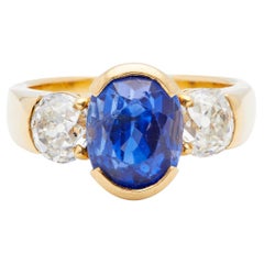 Vintage GIA Ceylon No Heat Sapphire and Diamond 18k Yellow Gold Three Stone Ring