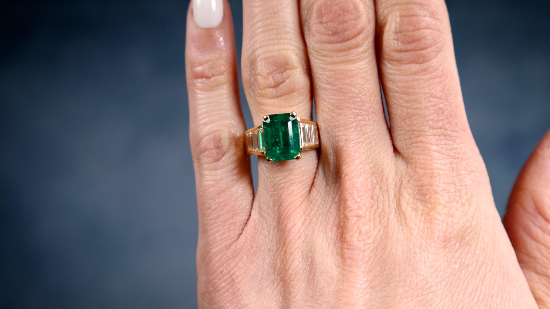 Baguette Cut Vintage GIA 3.78 Carat Colombian Emerald and Diamond 18k Yellow Gold Ring